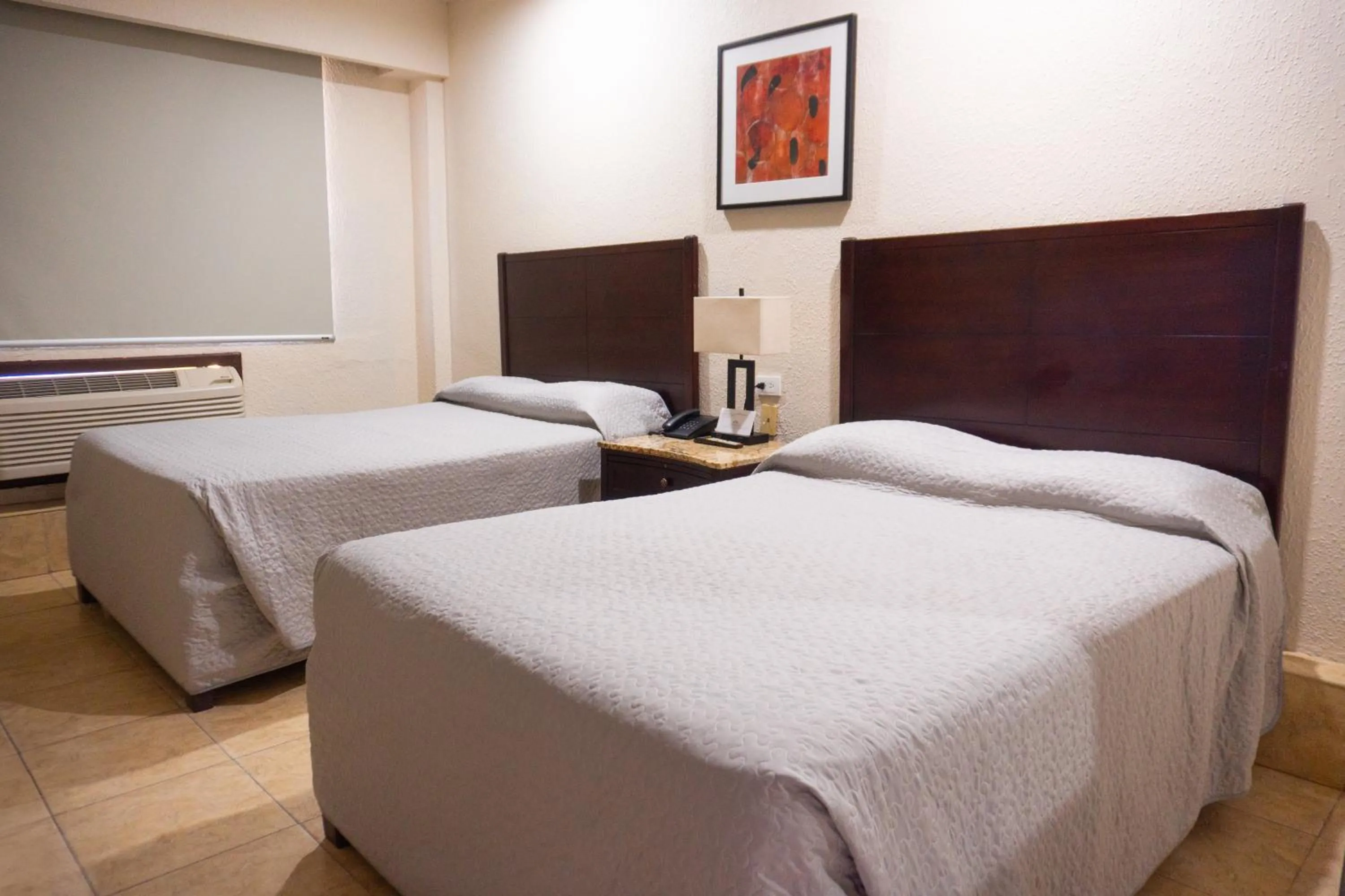 Photo of the whole room, Bed in Hotel America Palacio