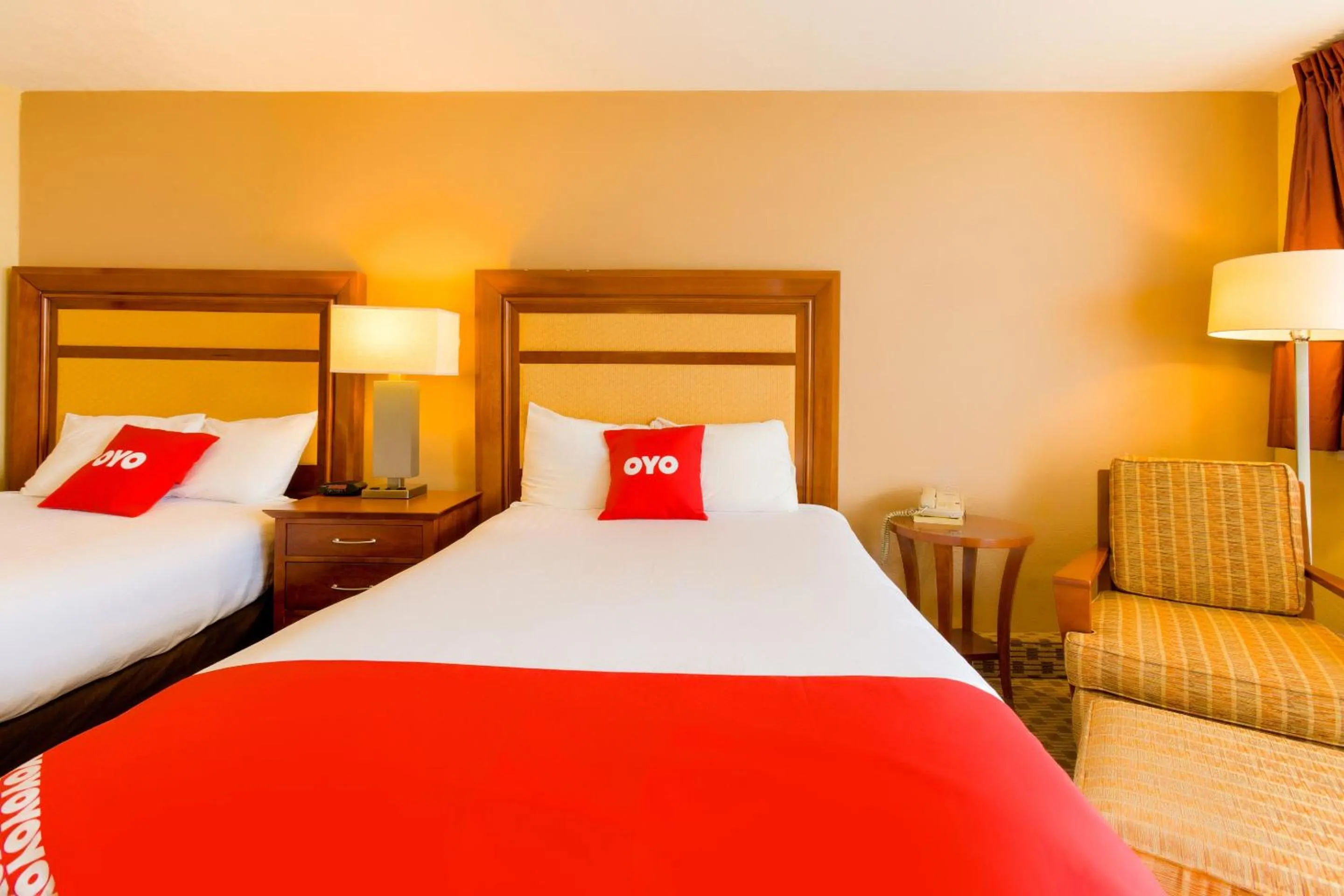 Bedroom, Bed in OYO Hotel Lebanon MO I-44