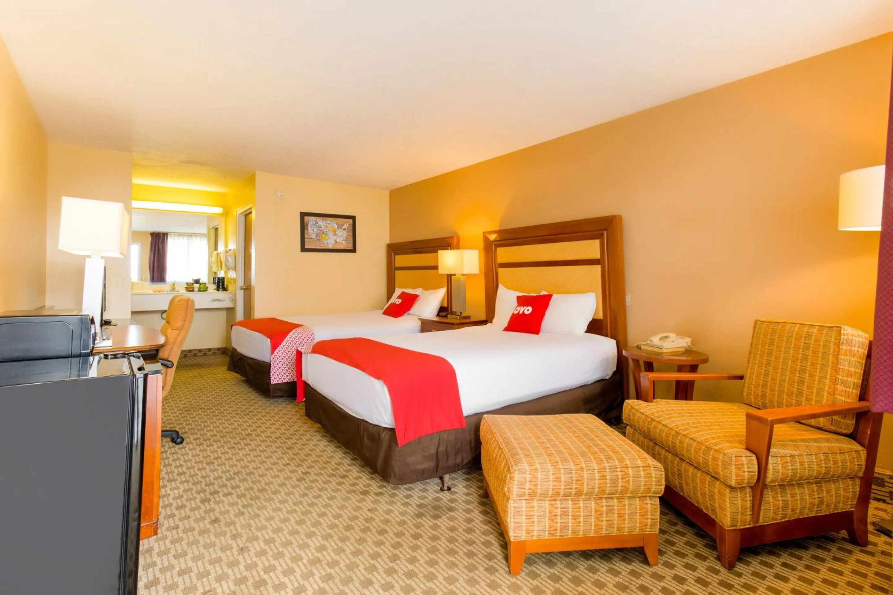 Bedroom, Bed in OYO Hotel Lebanon MO I-44