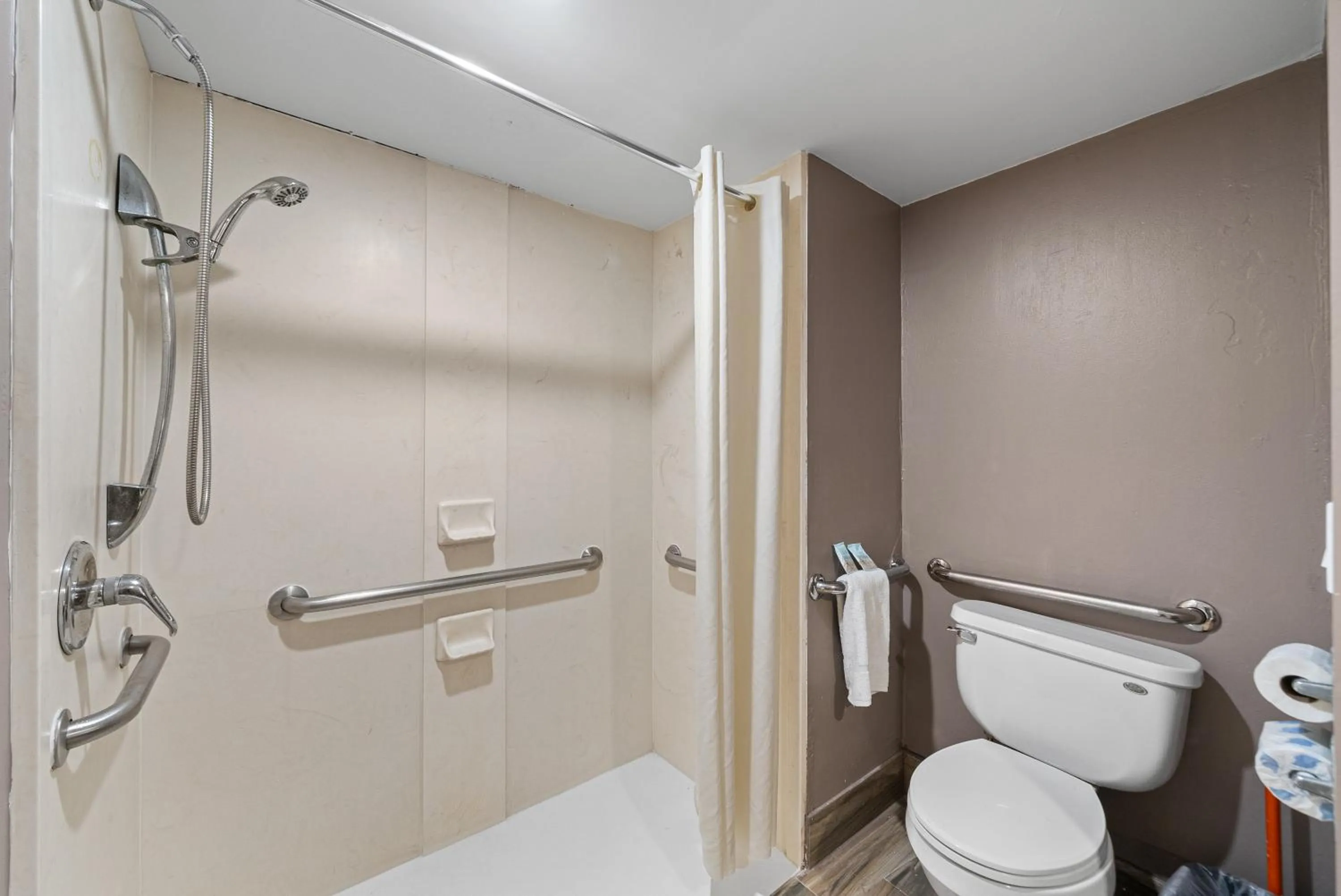 Executive Inn - Panama City Beach