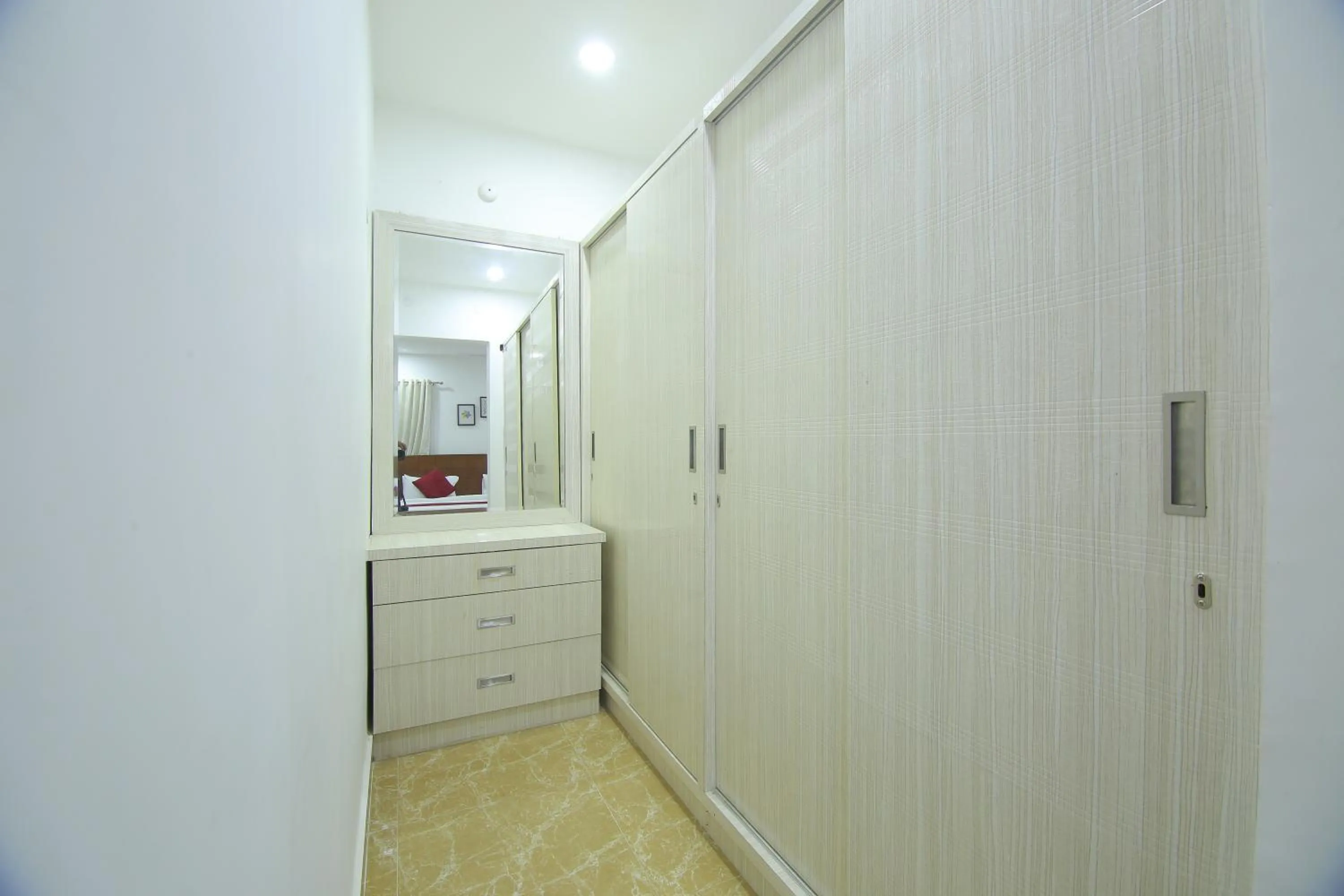 wardrobe in Aptly Premium Serviced Apartments - A BRAND UNIT OF SKYLA