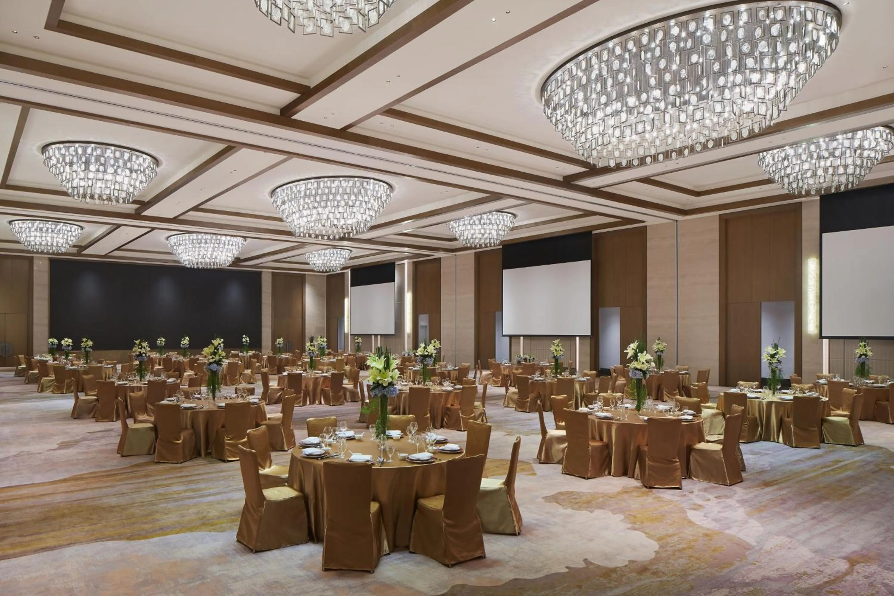 Meeting/conference room in Sheraton Yunfu Xinxing Hotel