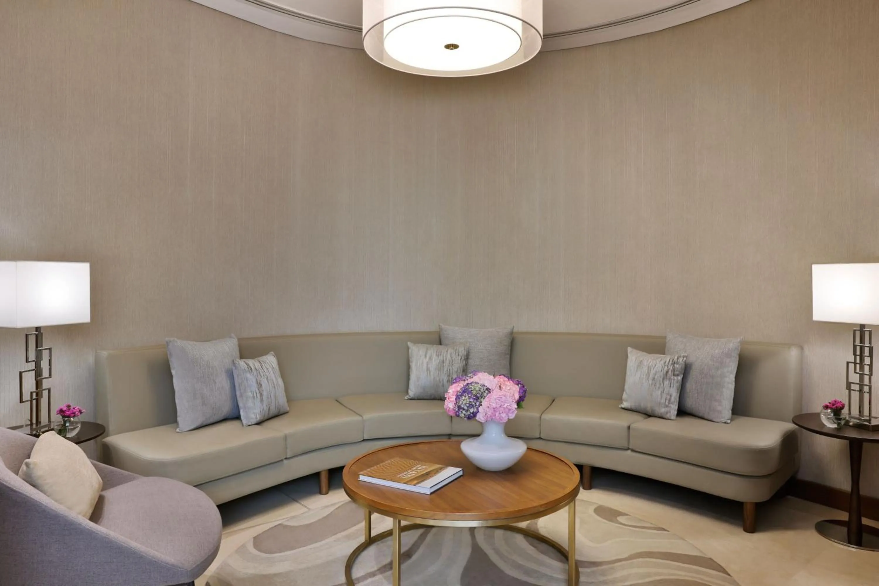 Lounge or bar in Marriott Riyadh Diplomatic Quarter