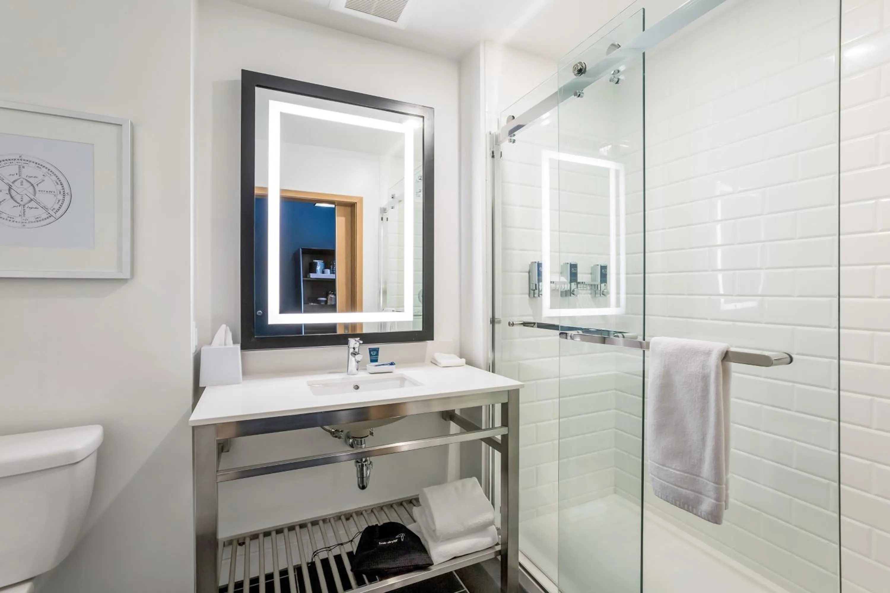 Bathroom in Four Points by Sheraton Elkhart