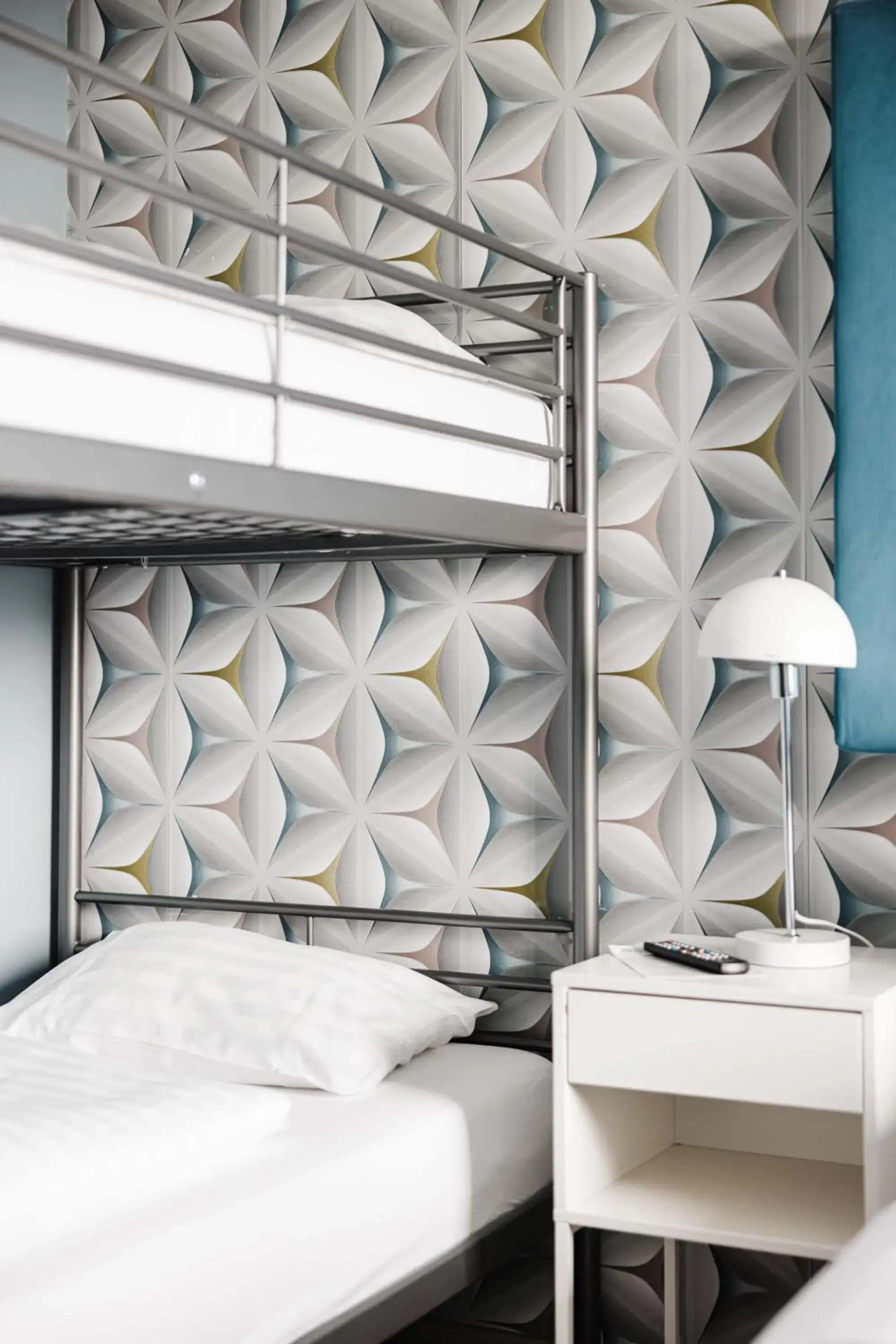 Quadruple Room with Bunk Bed in ODDSSON Midtown Hotel Quadruple Room with Bunk Bed in ODDSSON Midtown Hotel