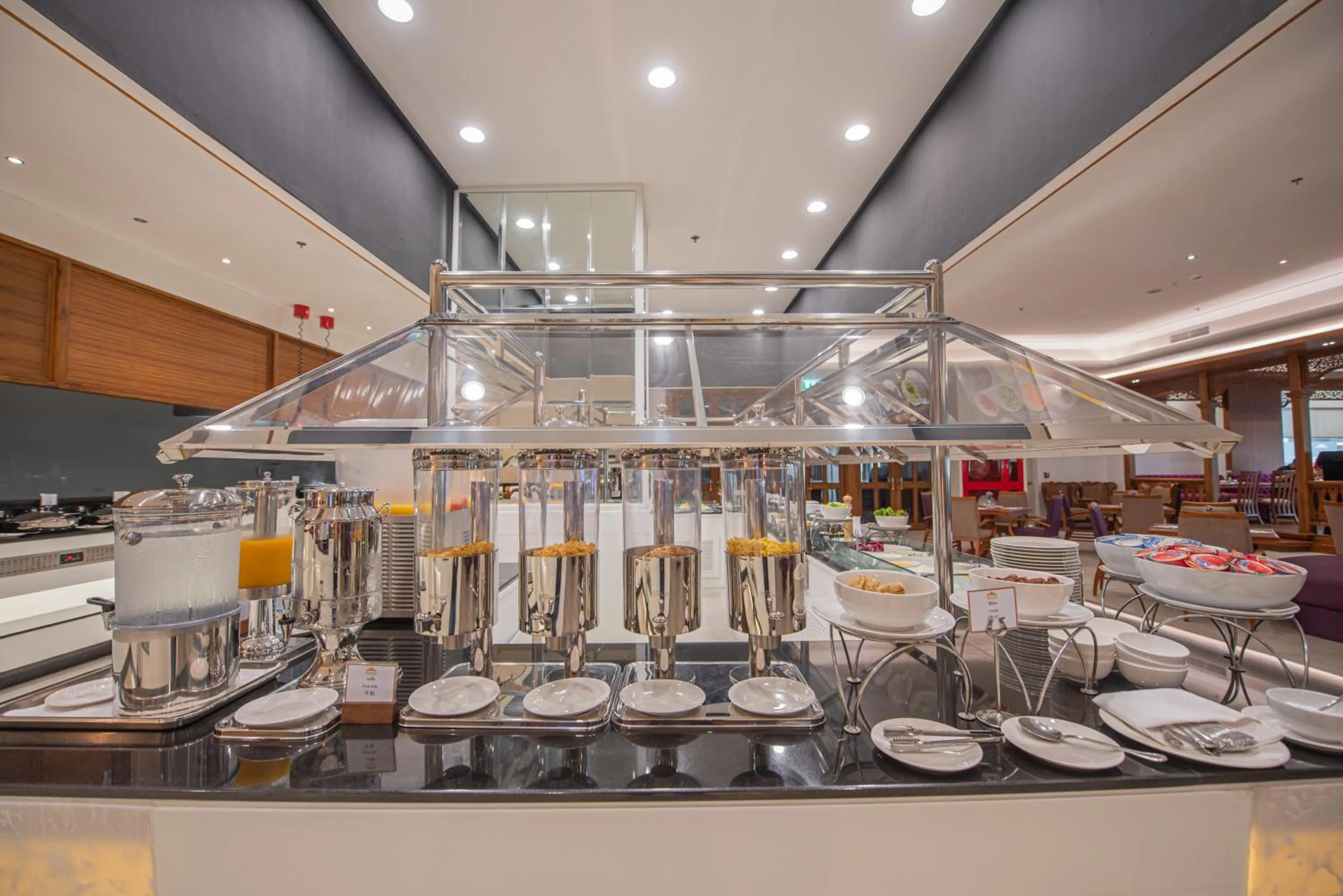 Breakfast in The Empress Premier Chiang Mai