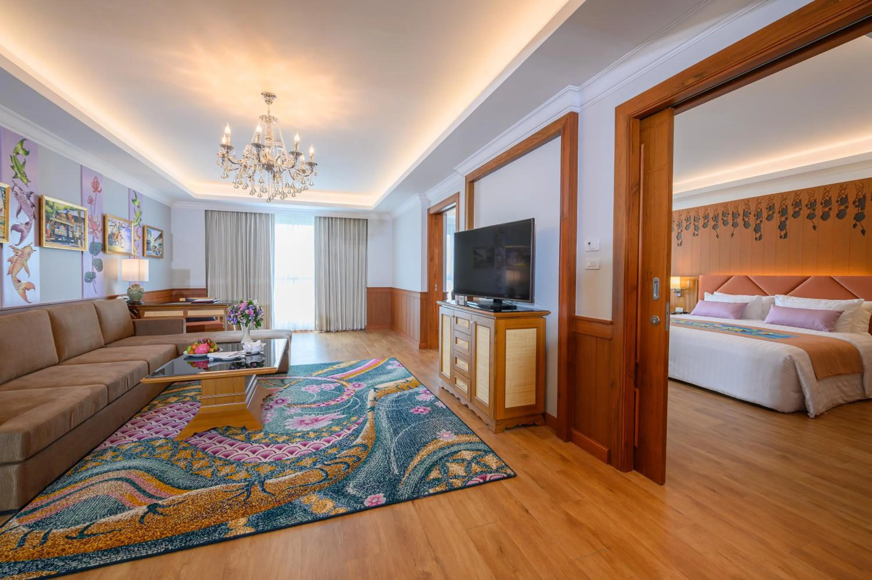 Photo of the whole room, Bed in The Empress Premier Chiang Mai