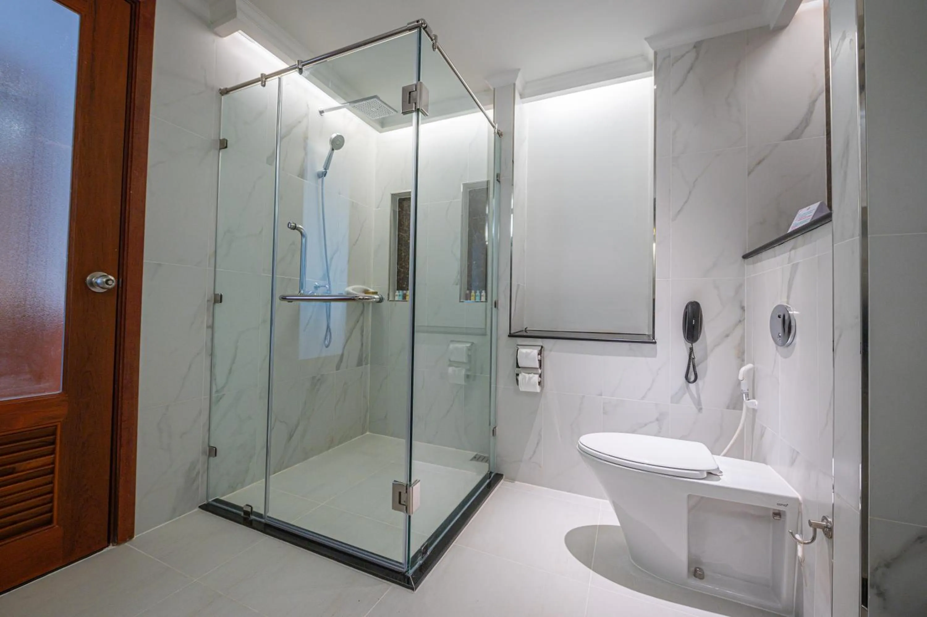 Shower in The Empress Premier Chiang Mai