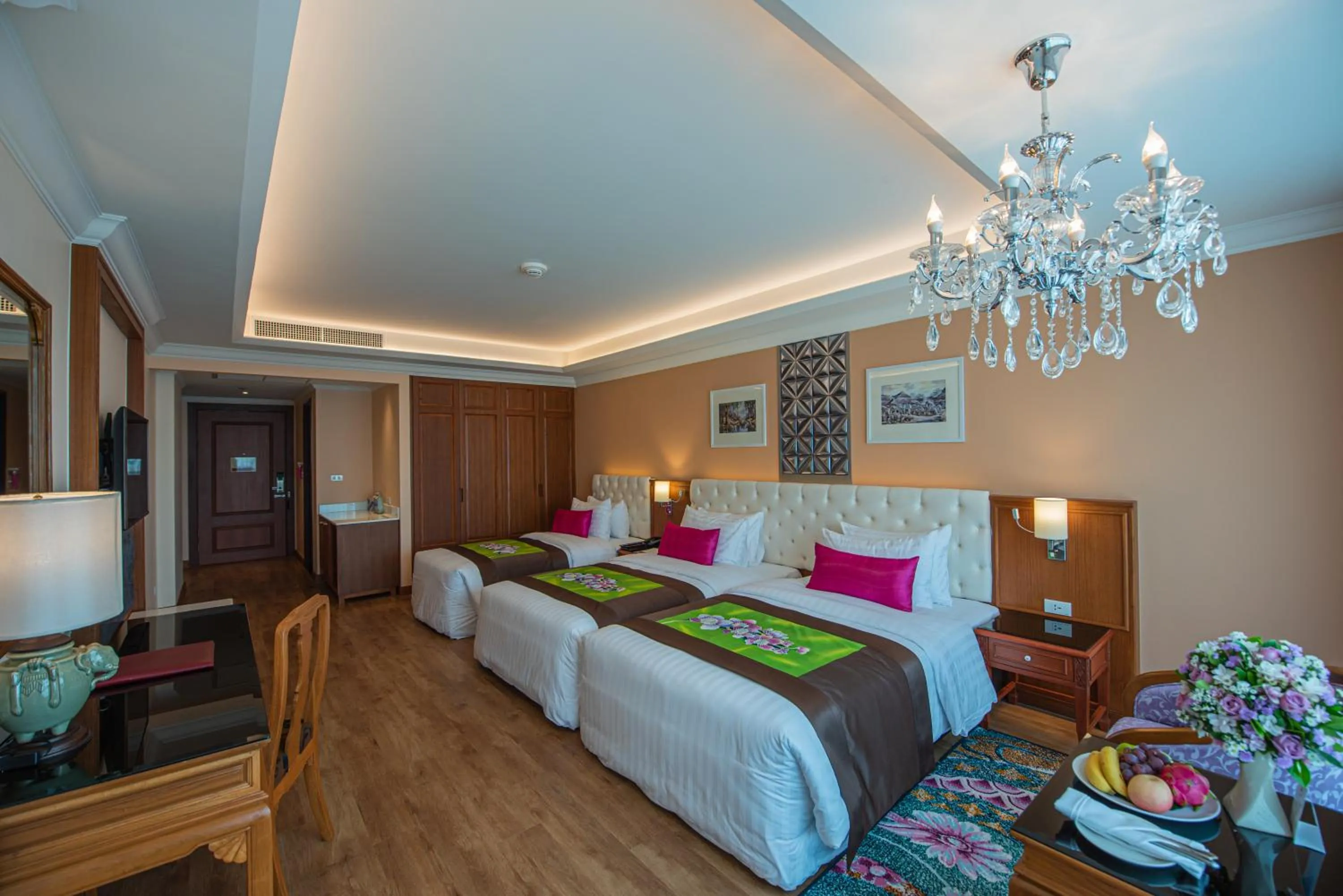 Bedroom, Bed in The Empress Premier Chiang Mai