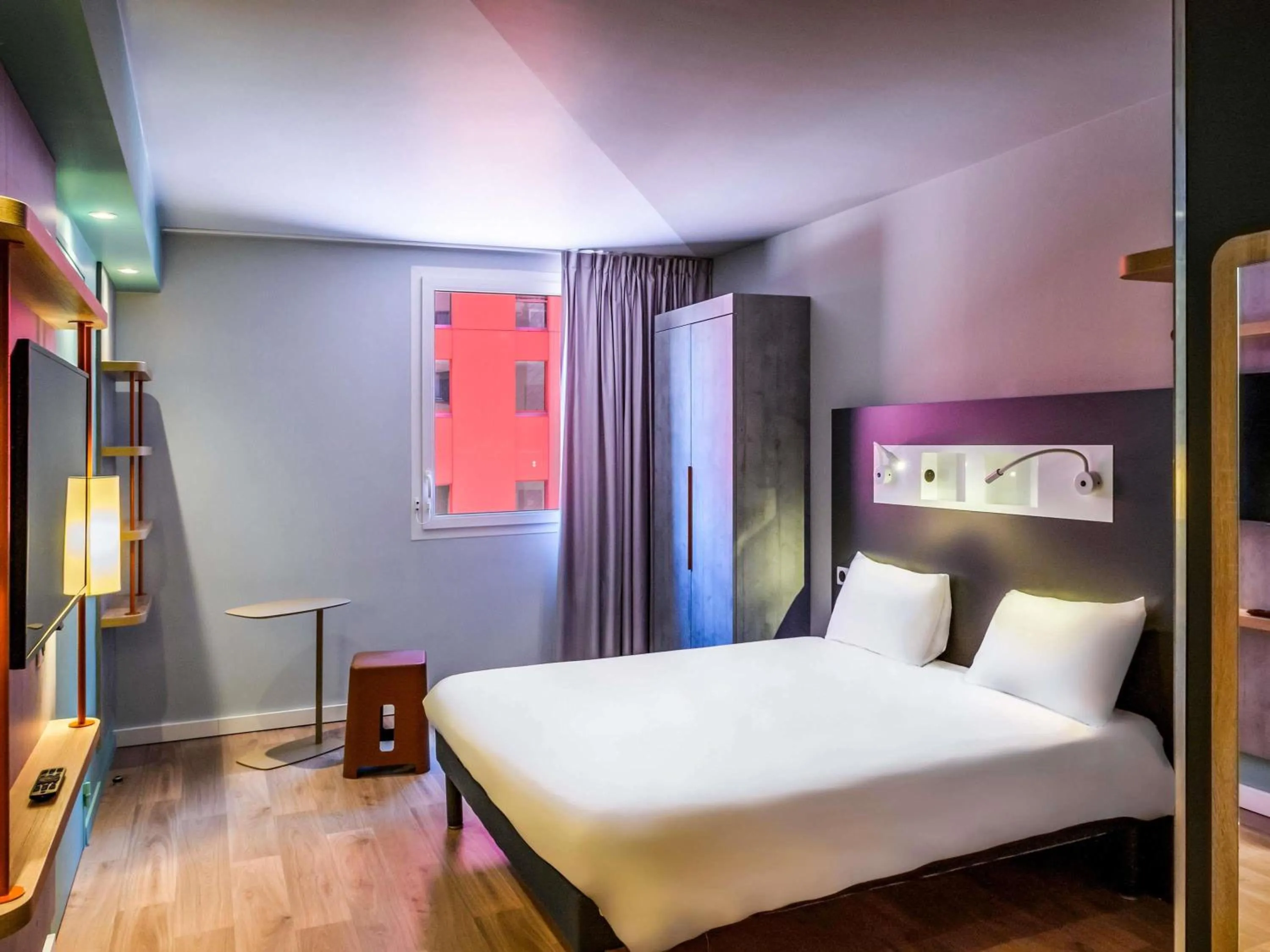 Property building, Bed in ibis budget Saint-Étienne Centre Gare Châteaucreux