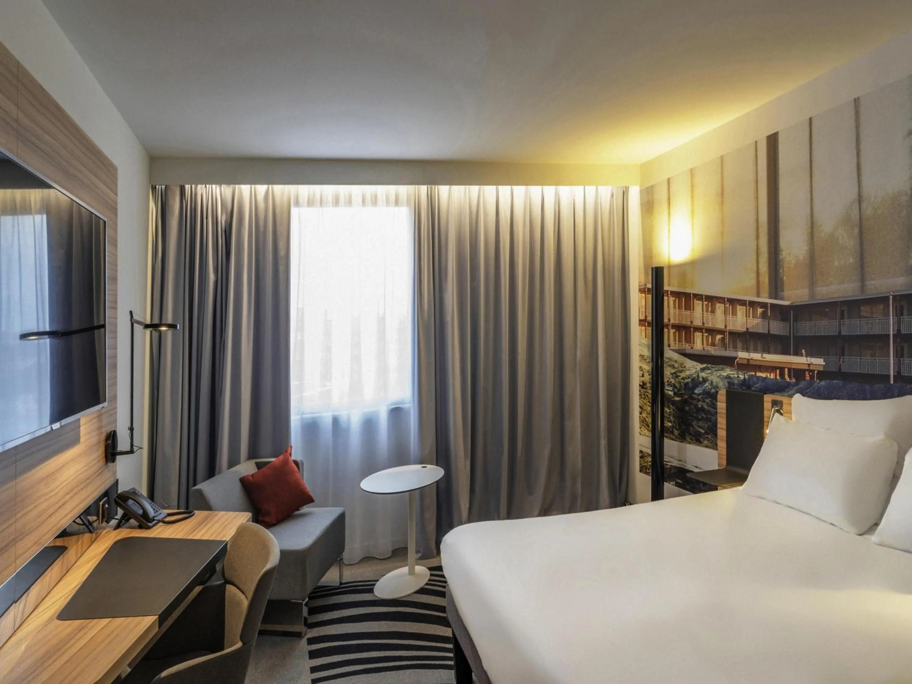 Bedroom, Bed in Novotel Saint-Étienne Centre Gare Châteaucreux