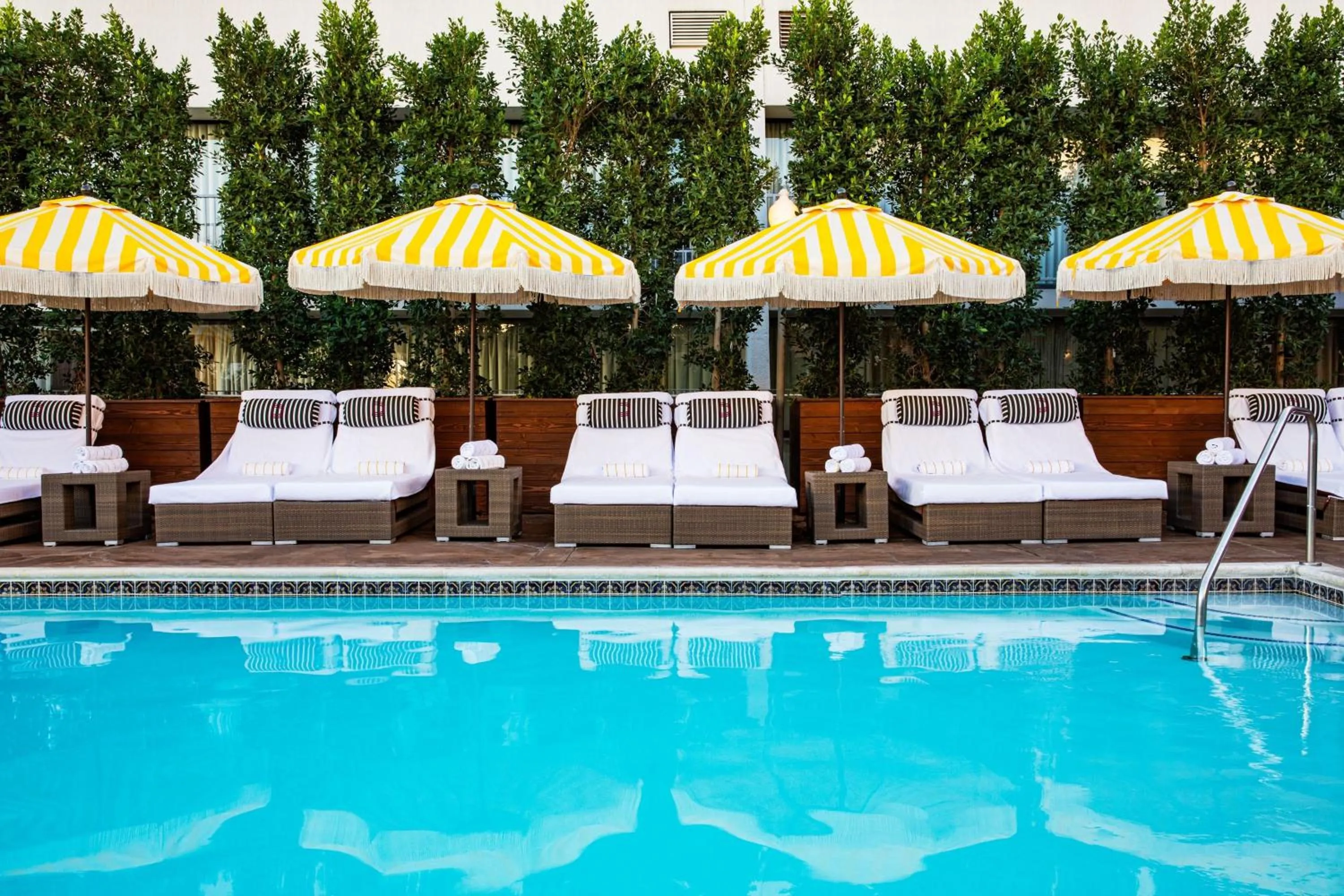 Swimming pool in Hotel Dena, Pasadena Los Angeles, a Tribute Portfolio Hotel