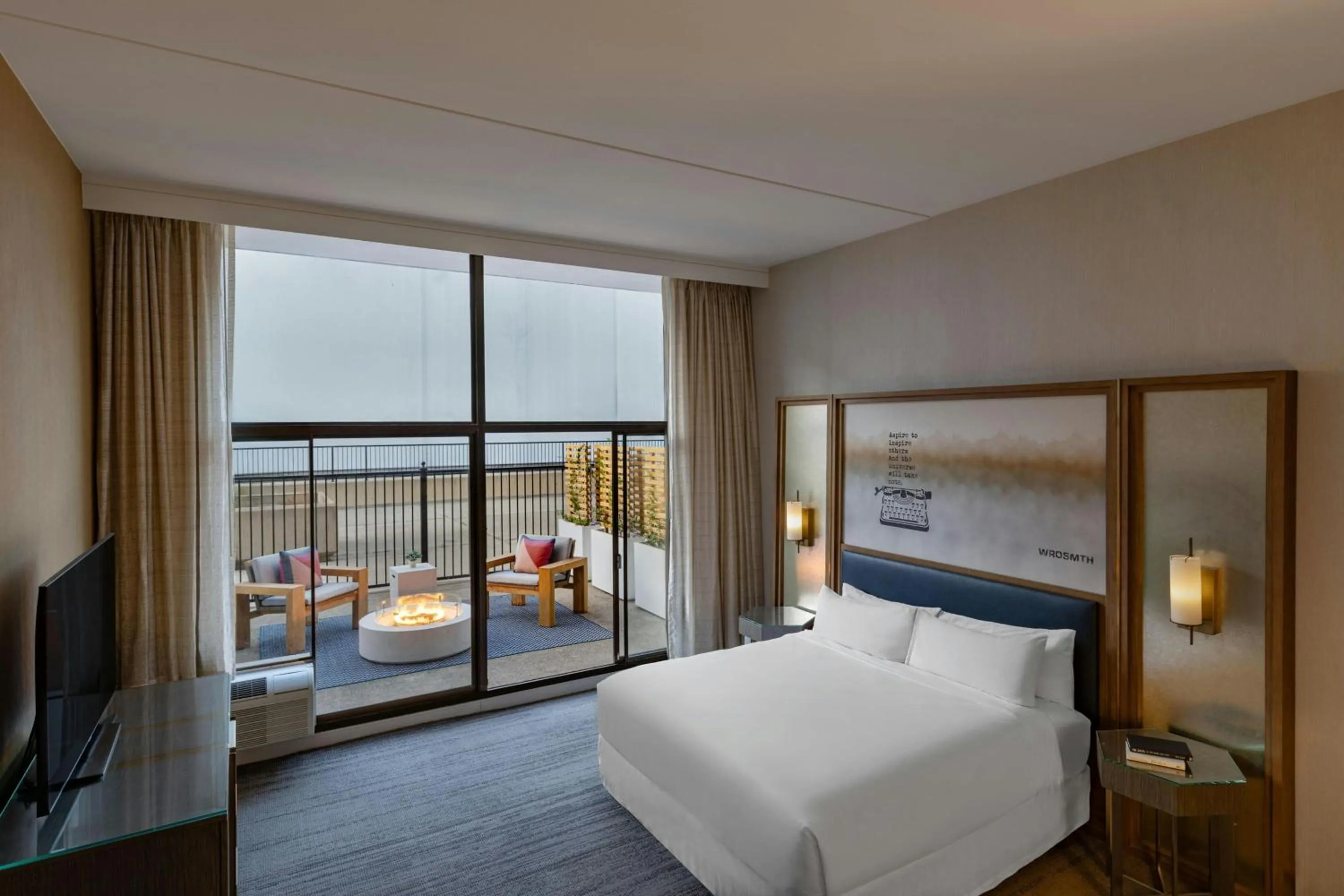 Photo of the whole room, Bed in Hotel Dena, Pasadena Los Angeles, a Tribute Portfolio Hotel