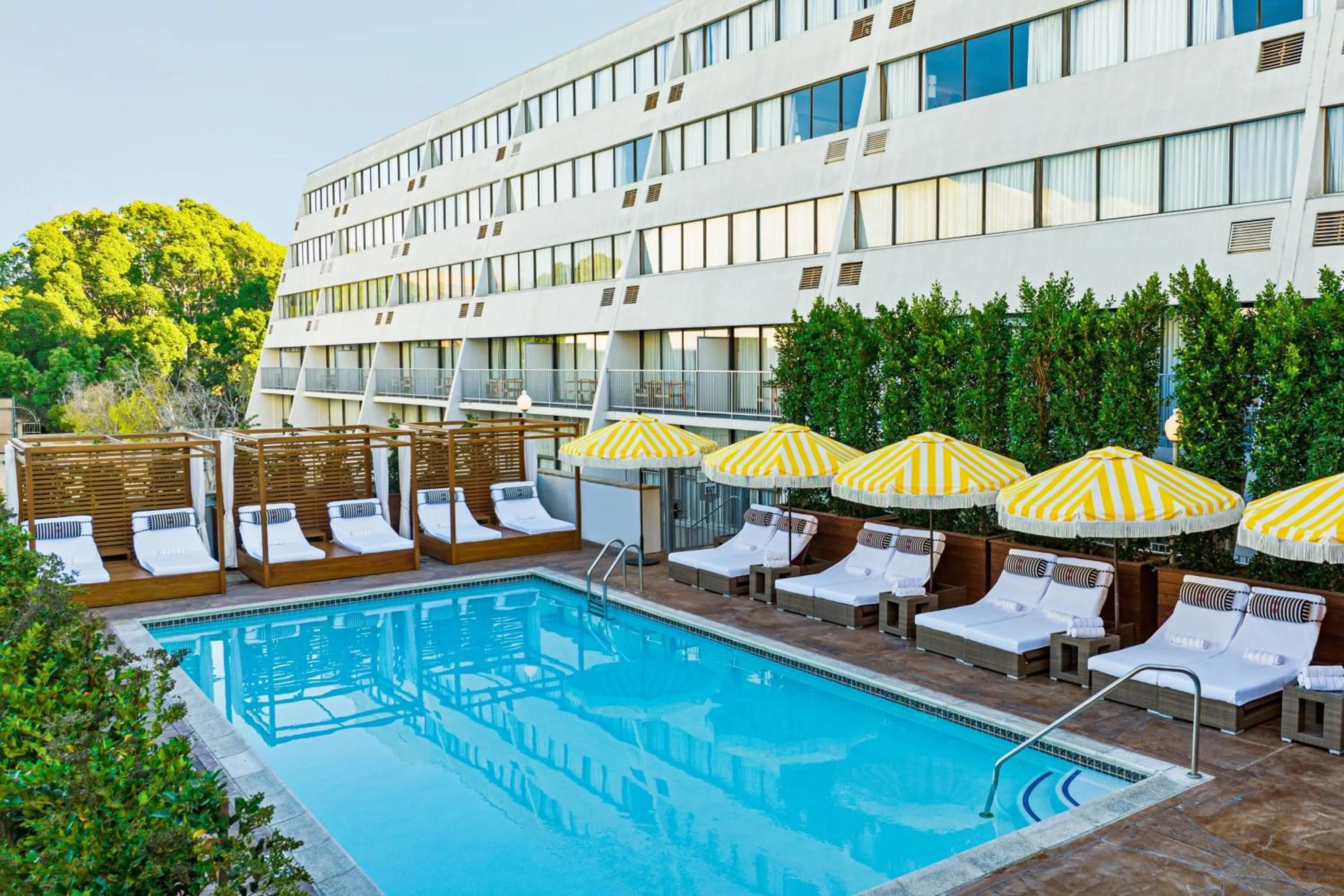 Swimming pool in Hotel Dena, Pasadena Los Angeles, a Tribute Portfolio Hotel