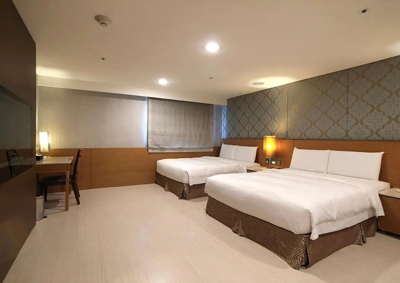 Bed in Shihzuwan Hotel – Kaohsiung Station