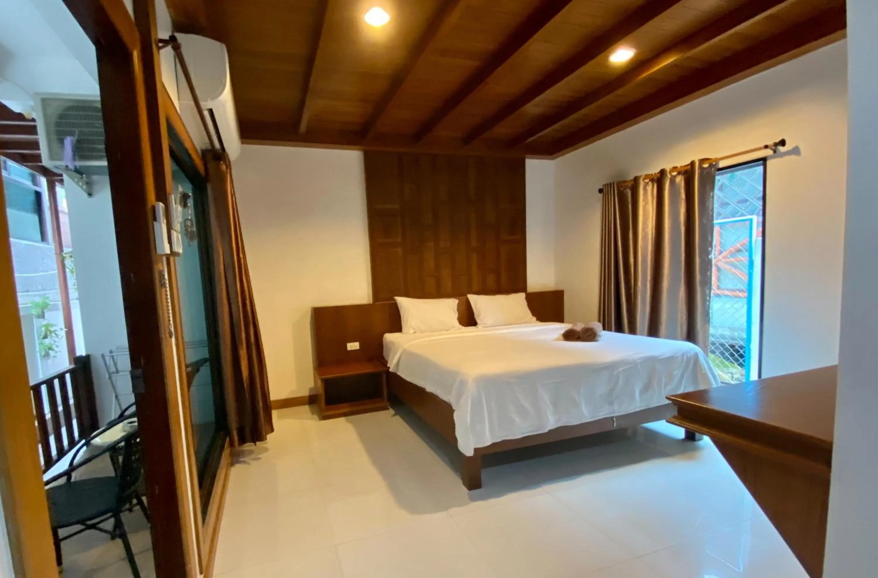 Bed in Lipe Inn