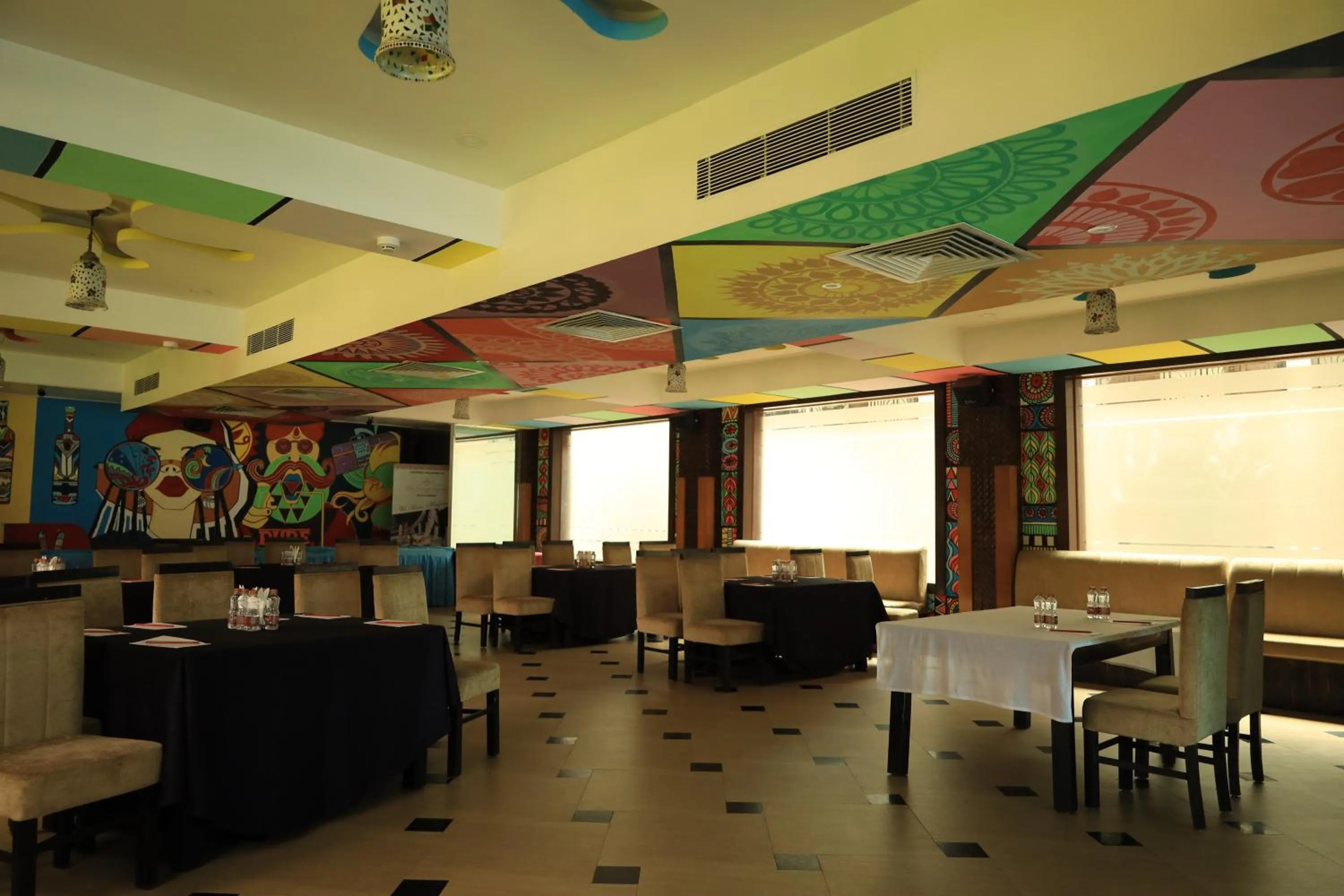 Restaurant/places to eat in Aananda Imperial