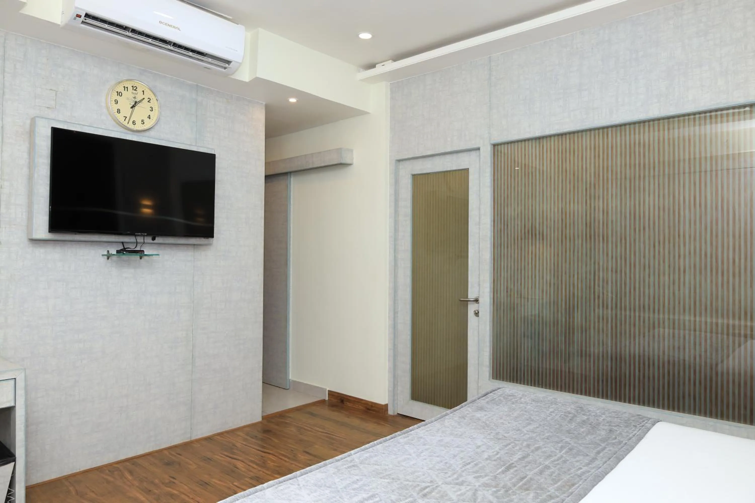 Bed in Aananda Imperial