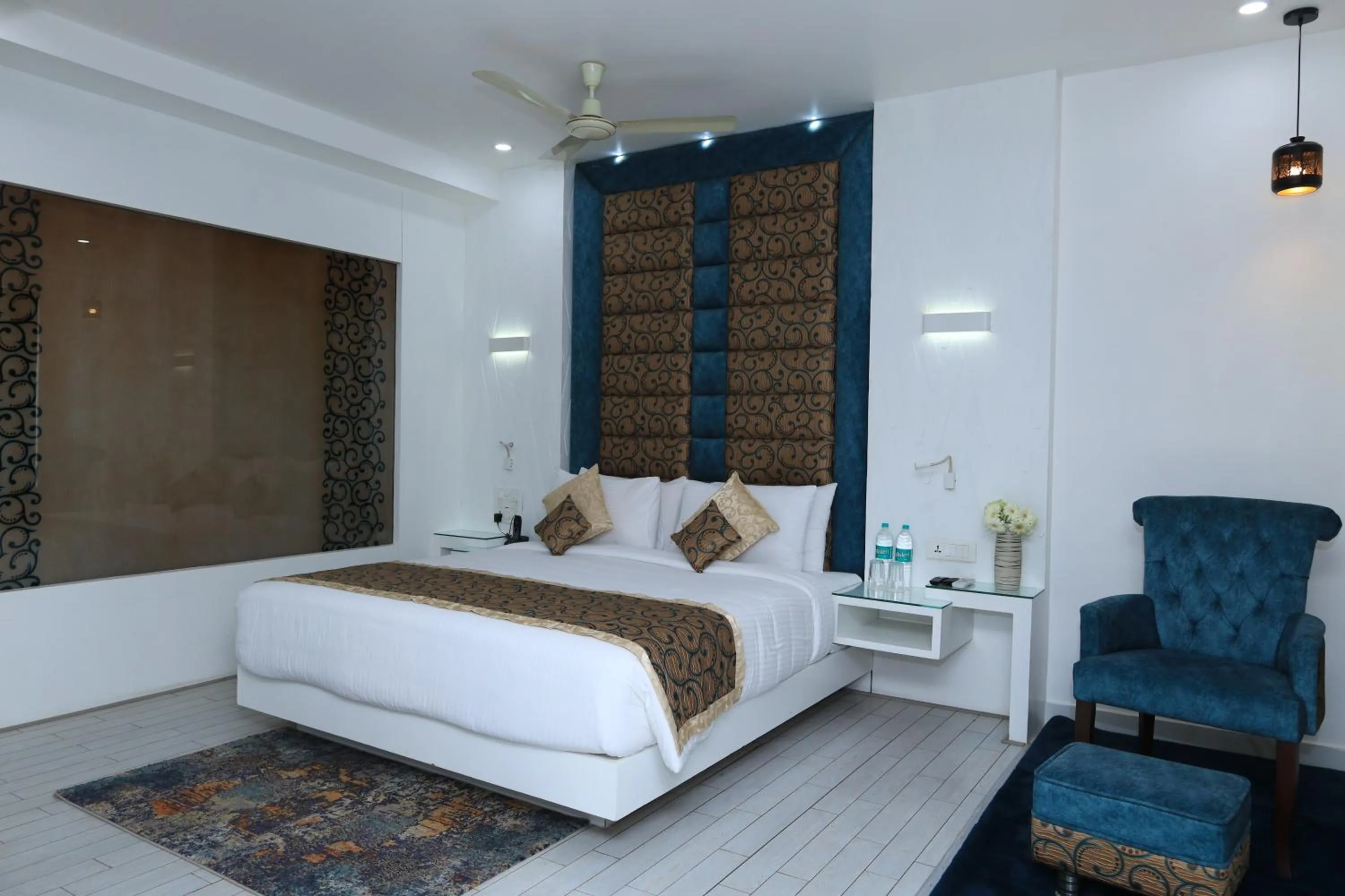 Bed in Aananda Imperial