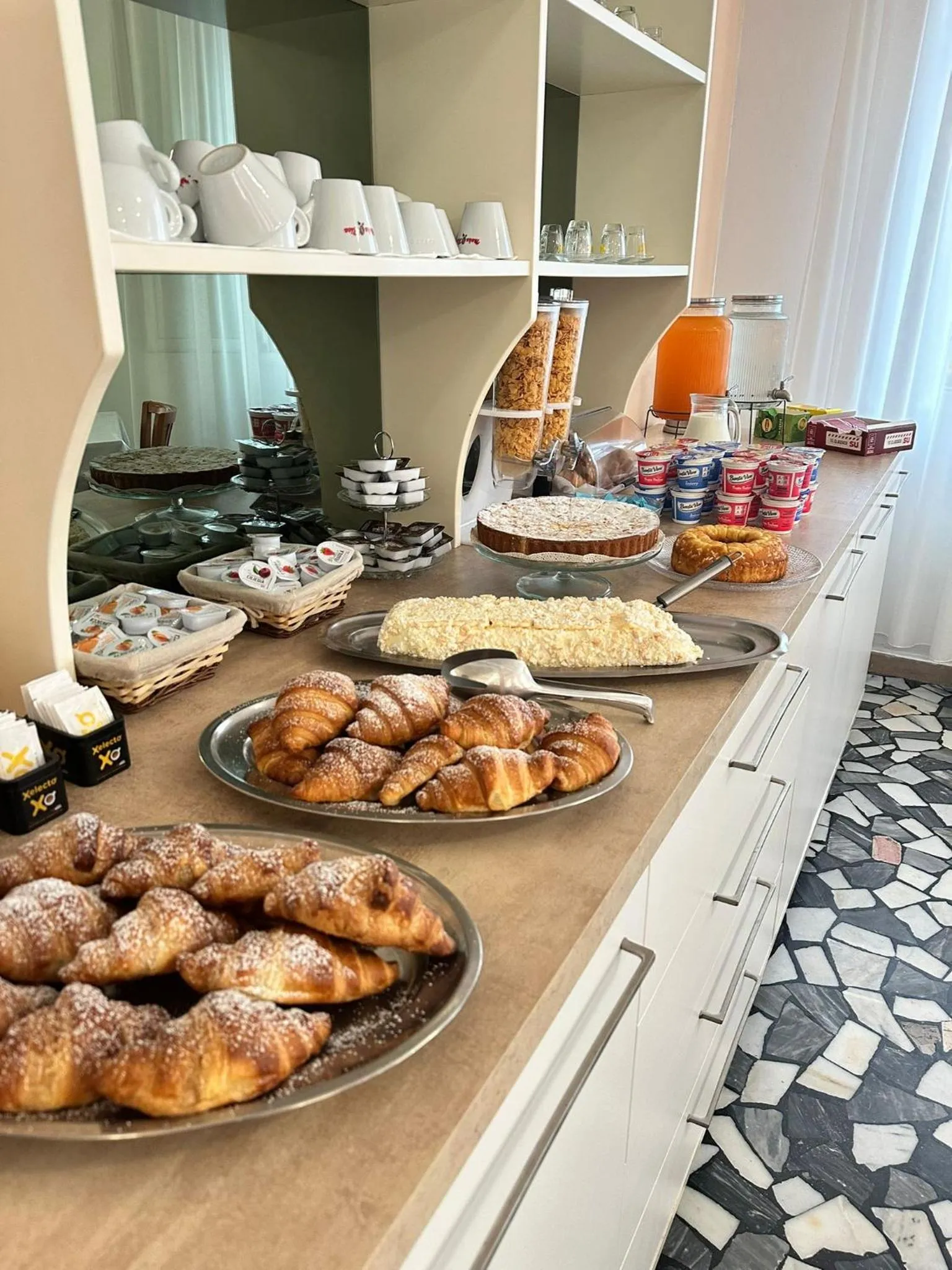 Breakfast in Hotel Enna Rimini