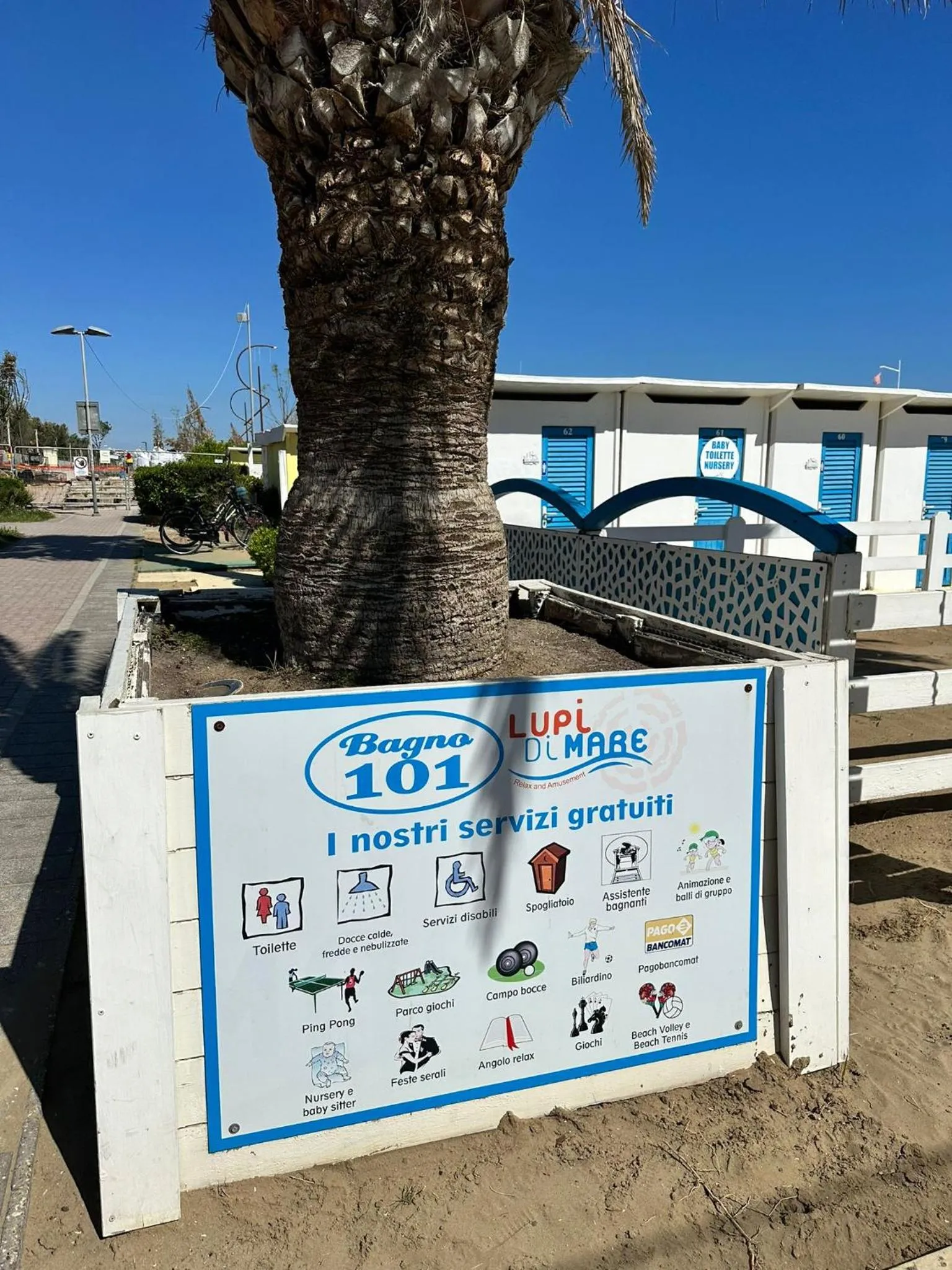 Beach in Hotel Enna Rimini