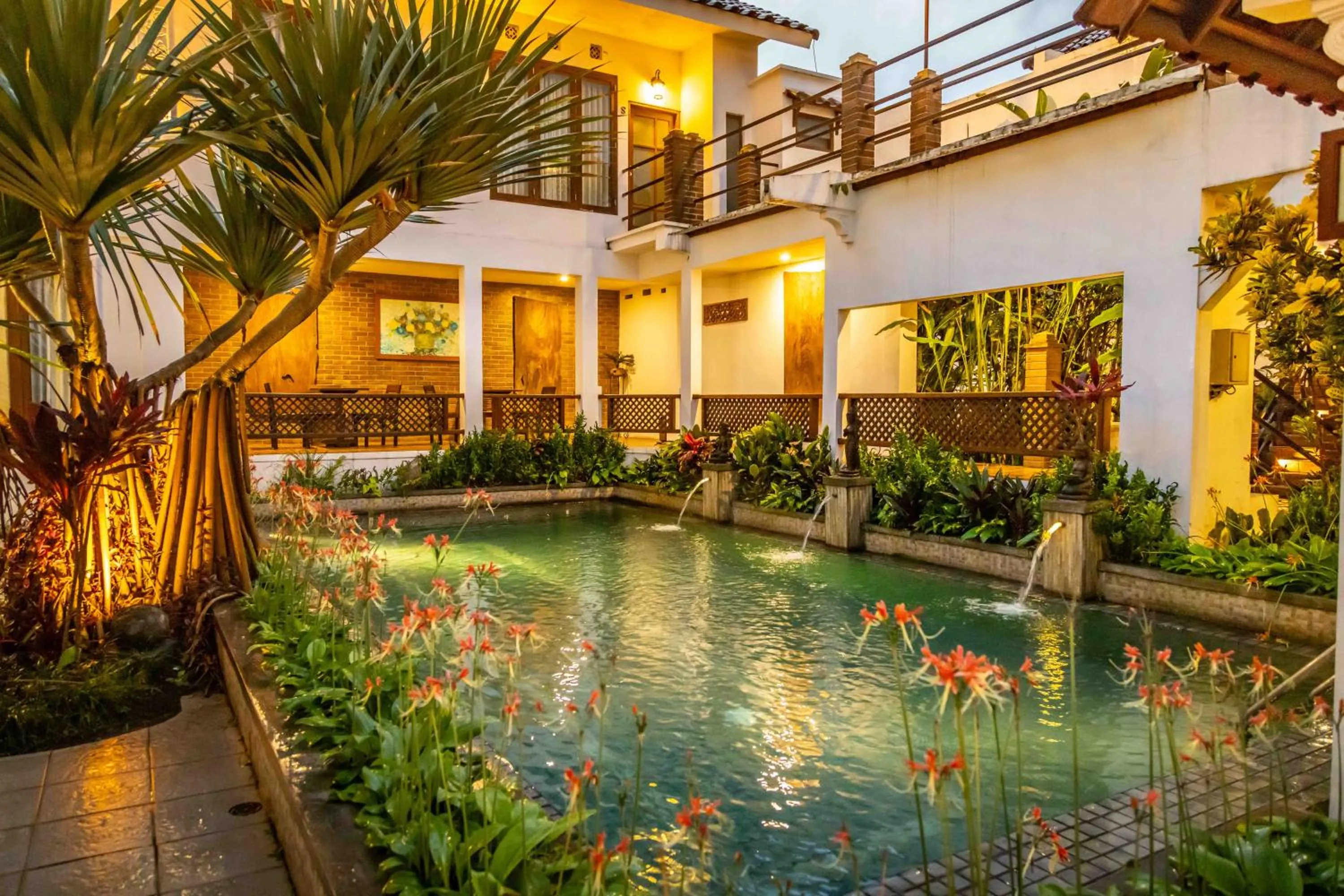 Swimming pool in Family Hotel Gradia 2