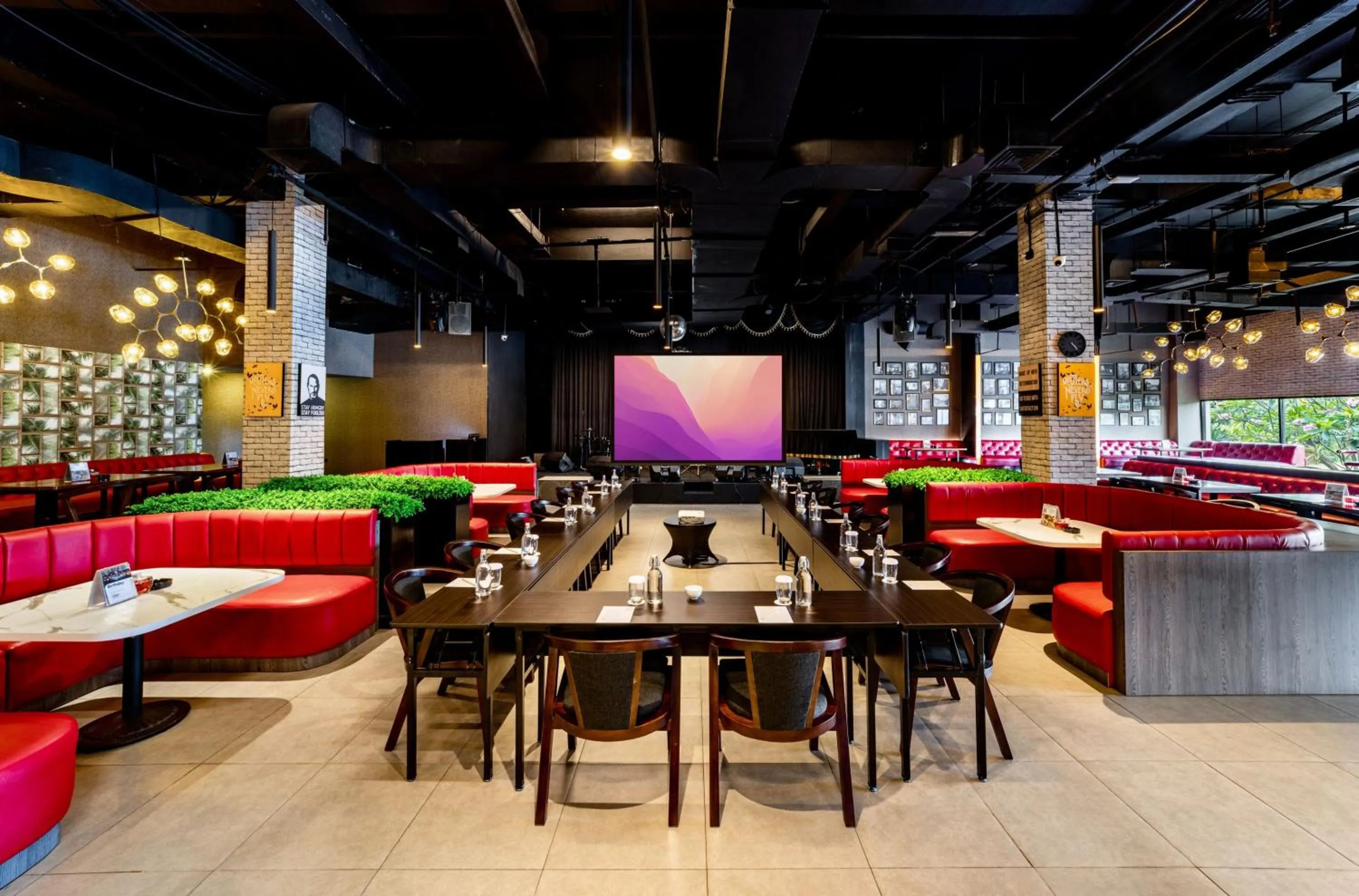 Restaurant/places to eat in Aston Cirebon Hotel and Convention Center