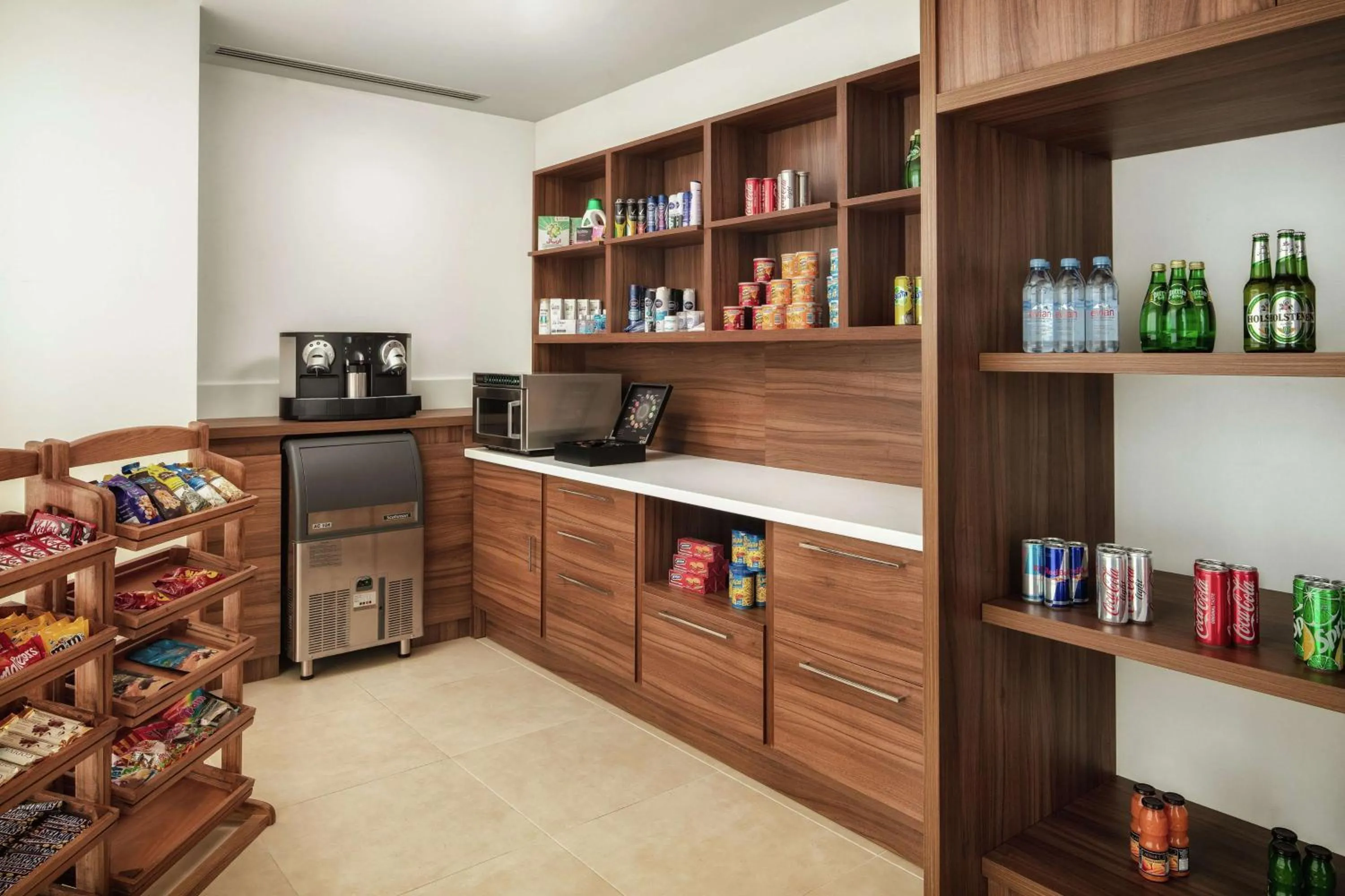 Restaurant/places to eat in Hilton Garden Inn Al Jubail