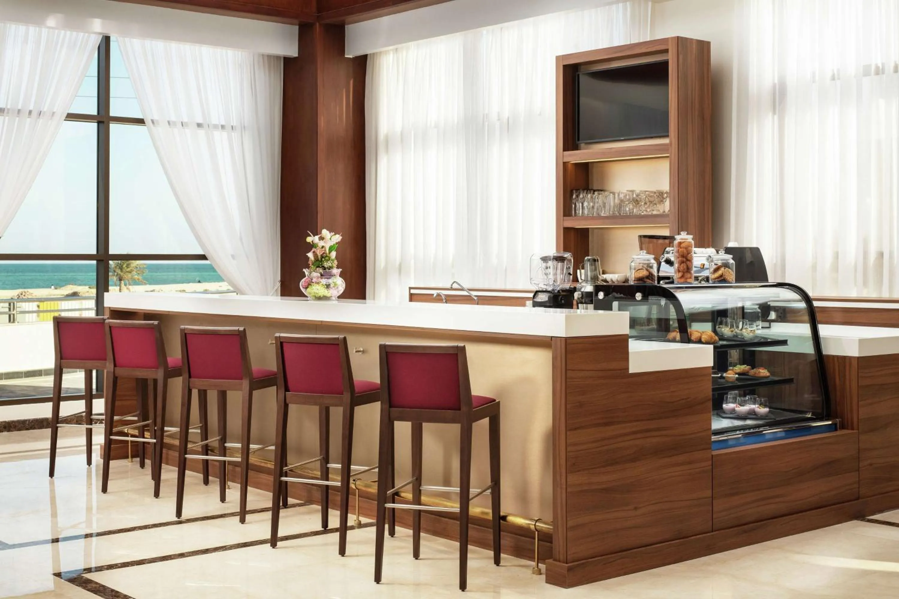 Restaurant/places to eat in Hilton Garden Inn Al Jubail