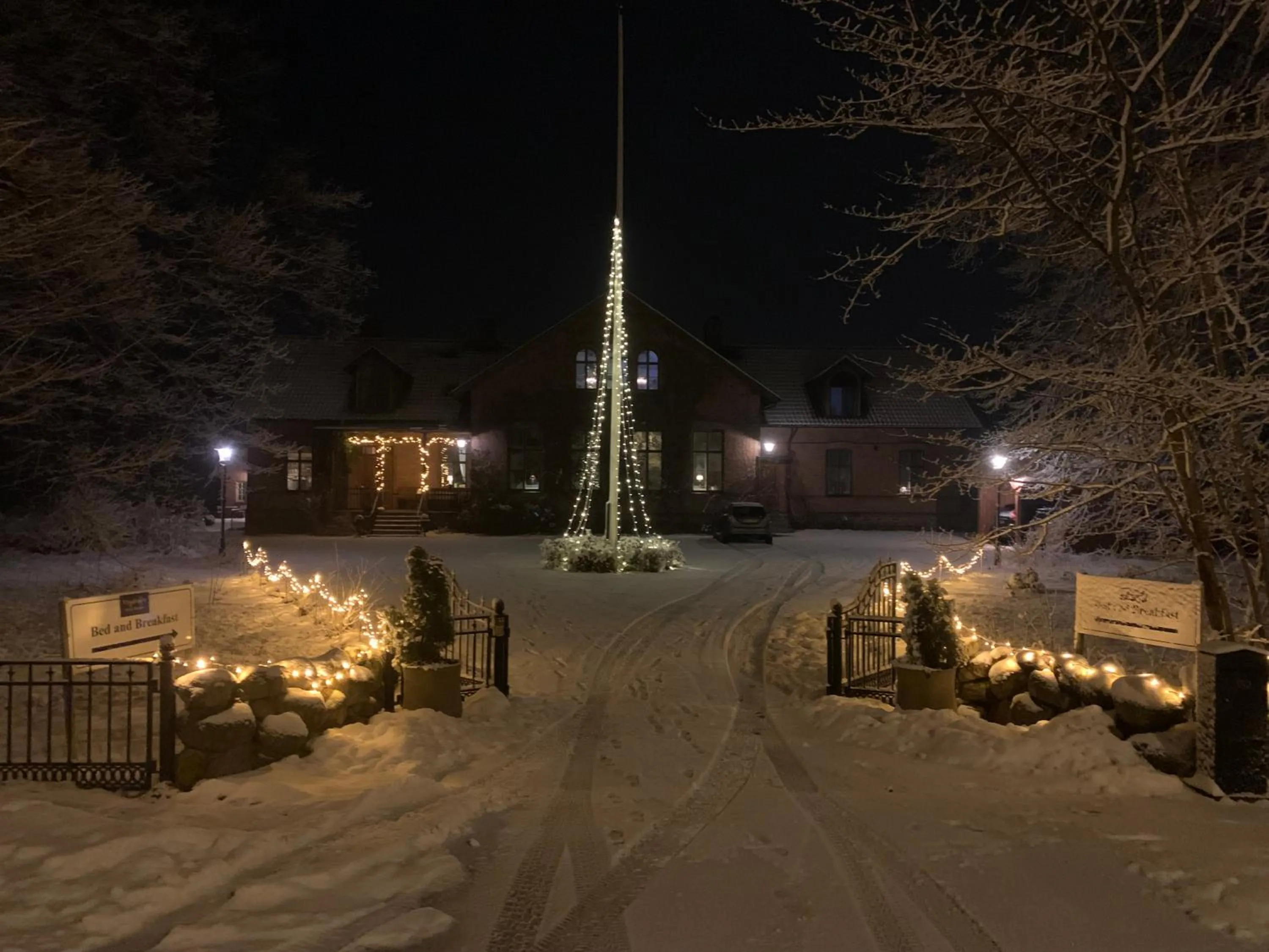 Property building in Vingårdens Bed & Breakfast