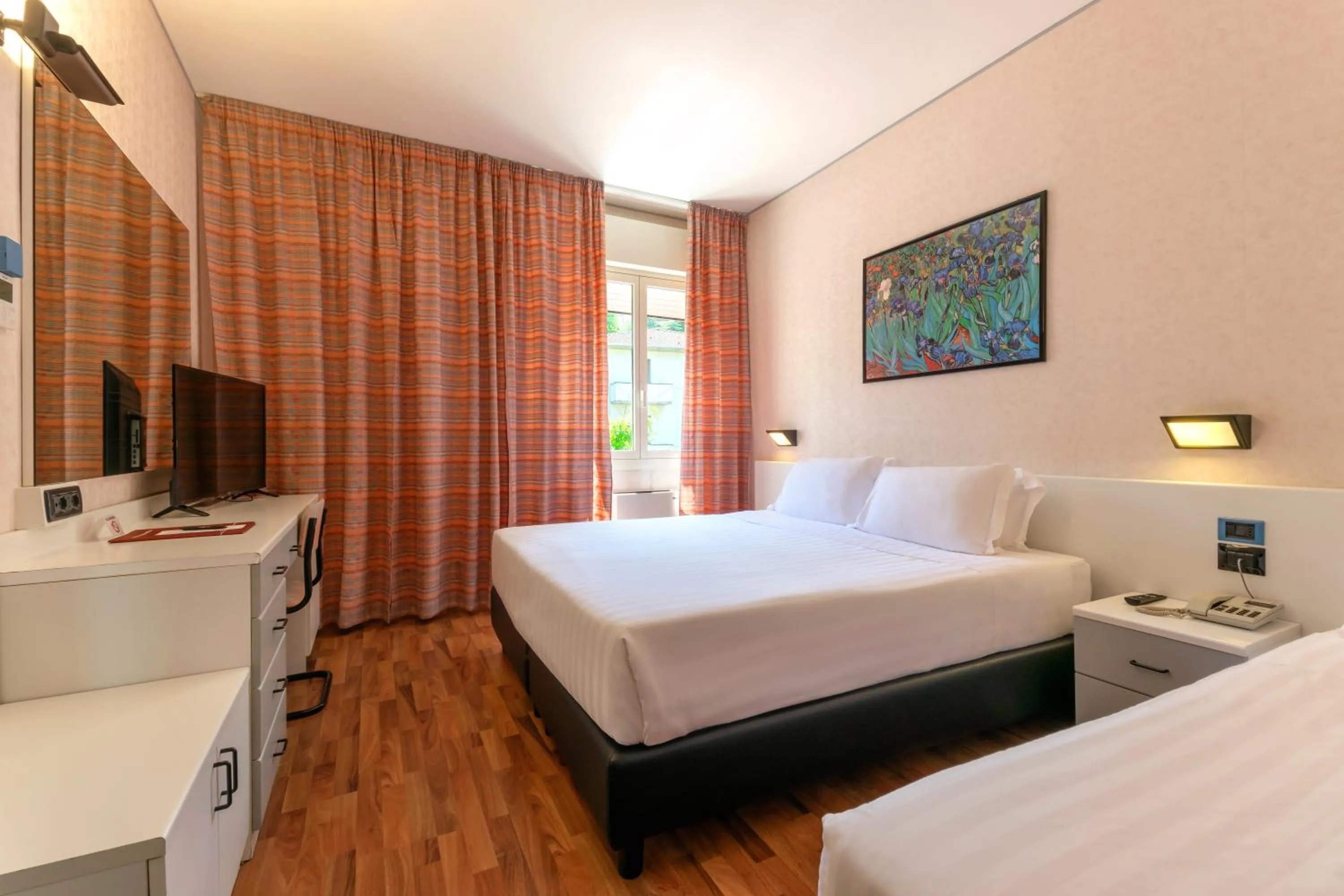 TV and multimedia, Bed in Hotel Falco D'Oro by Falco D'Oro Hotels