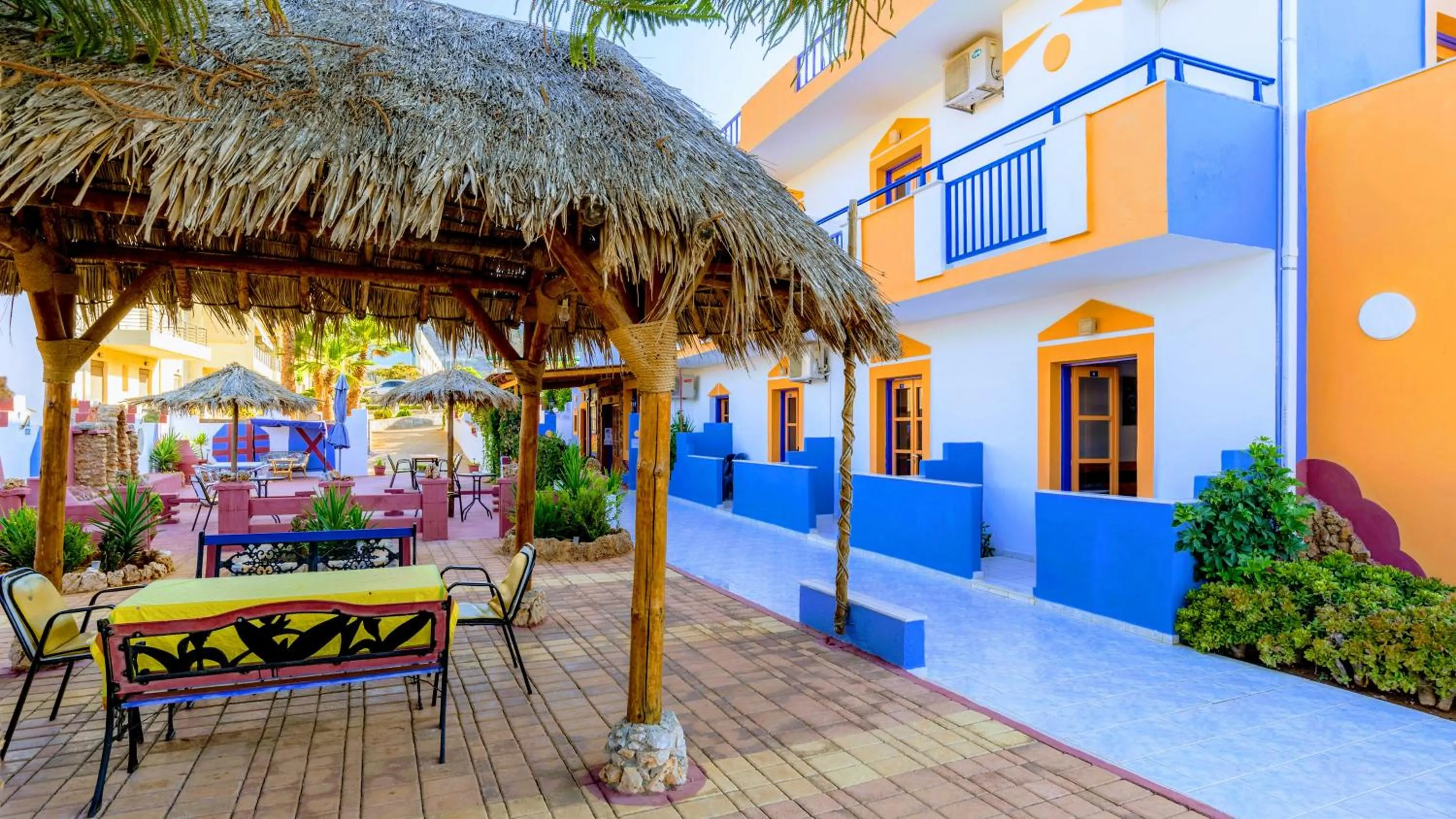 Balcony/Terrace in Eltina Apartments