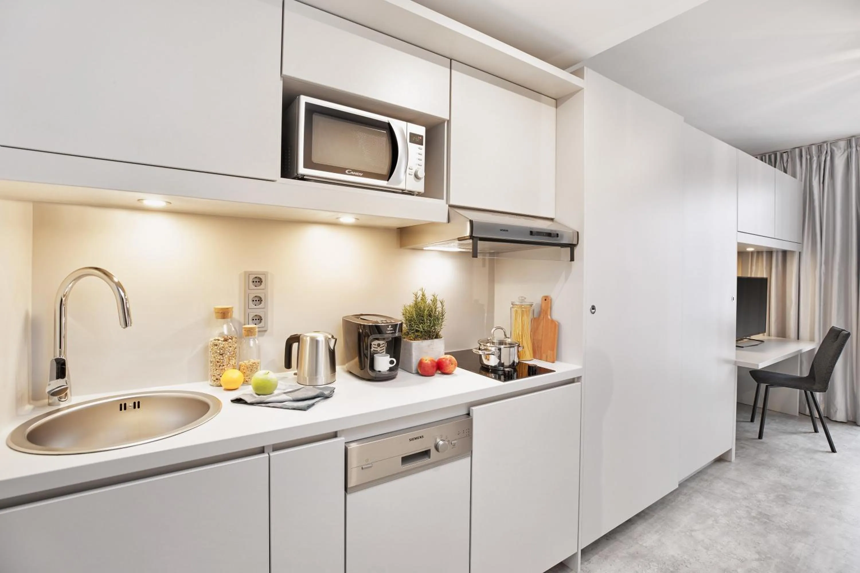 Coffee/tea facilities in H.ome Serviced Apartments München