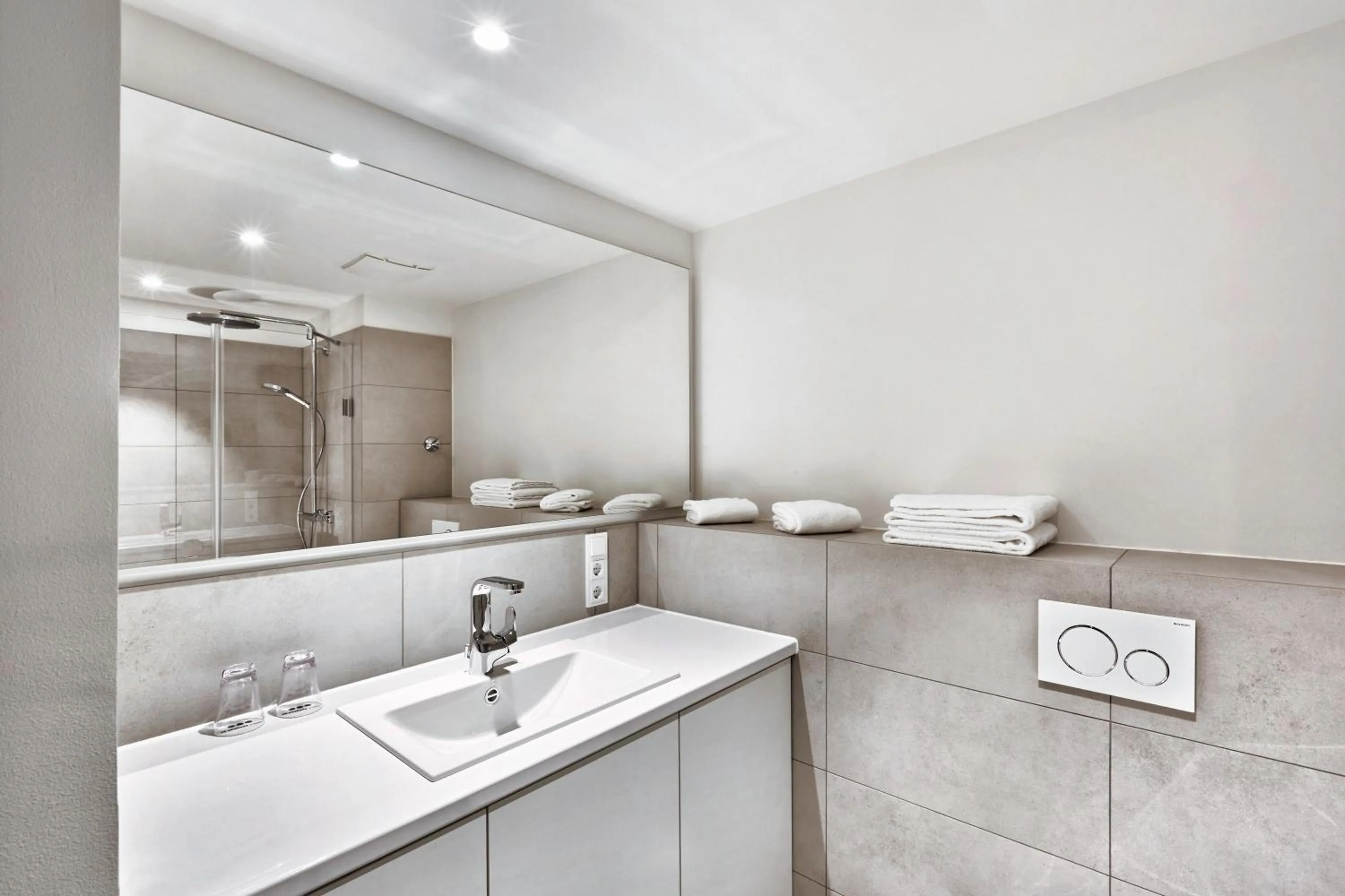 Bathroom in H.ome Serviced Apartments München