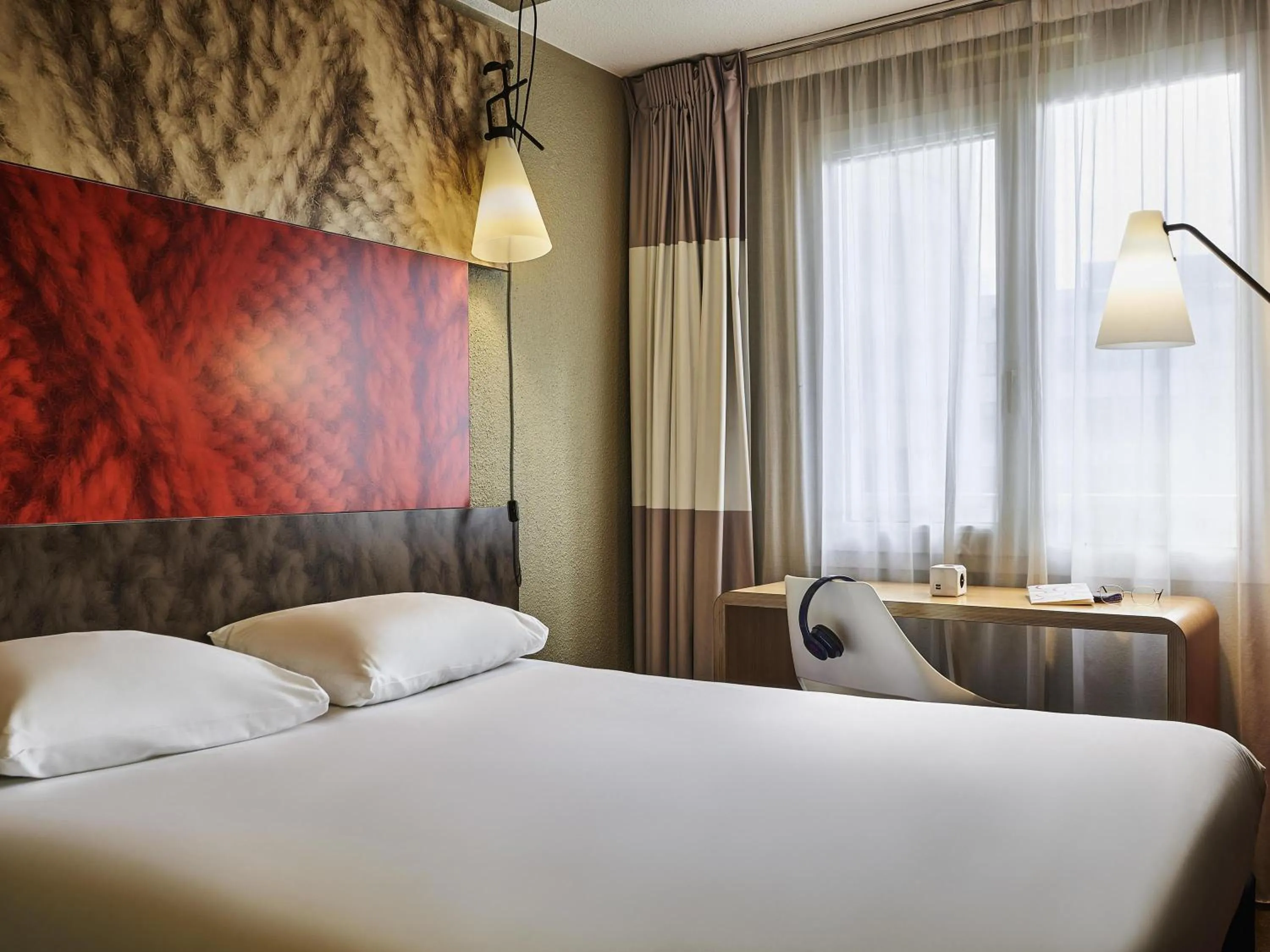 Bedroom, Bed in ibis Paris Avenue d'Italie 13ème