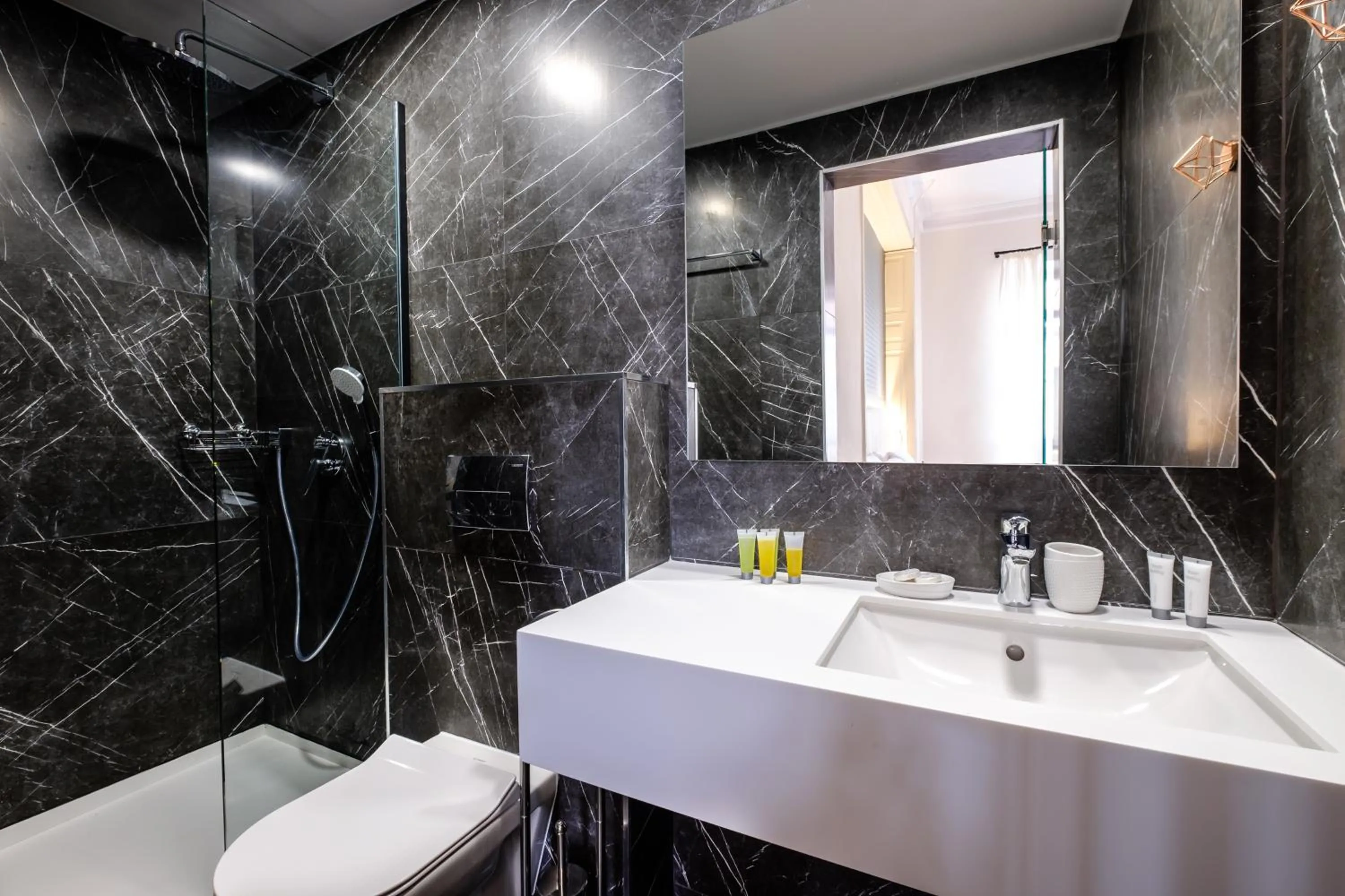 Shower in Limassol Old Town Mansion