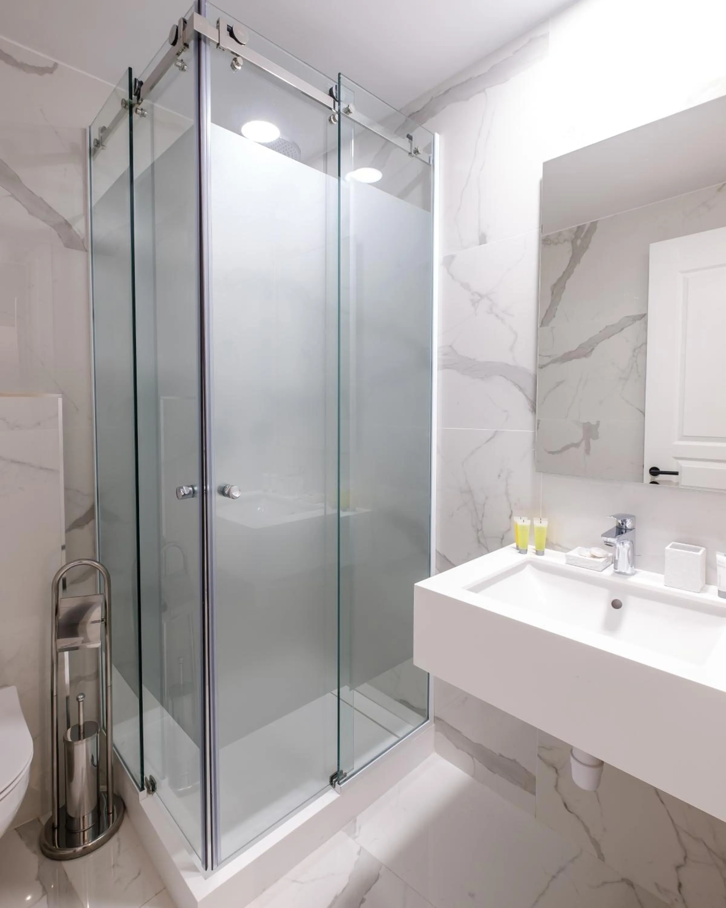 Shower in Limassol Old Town Mansion