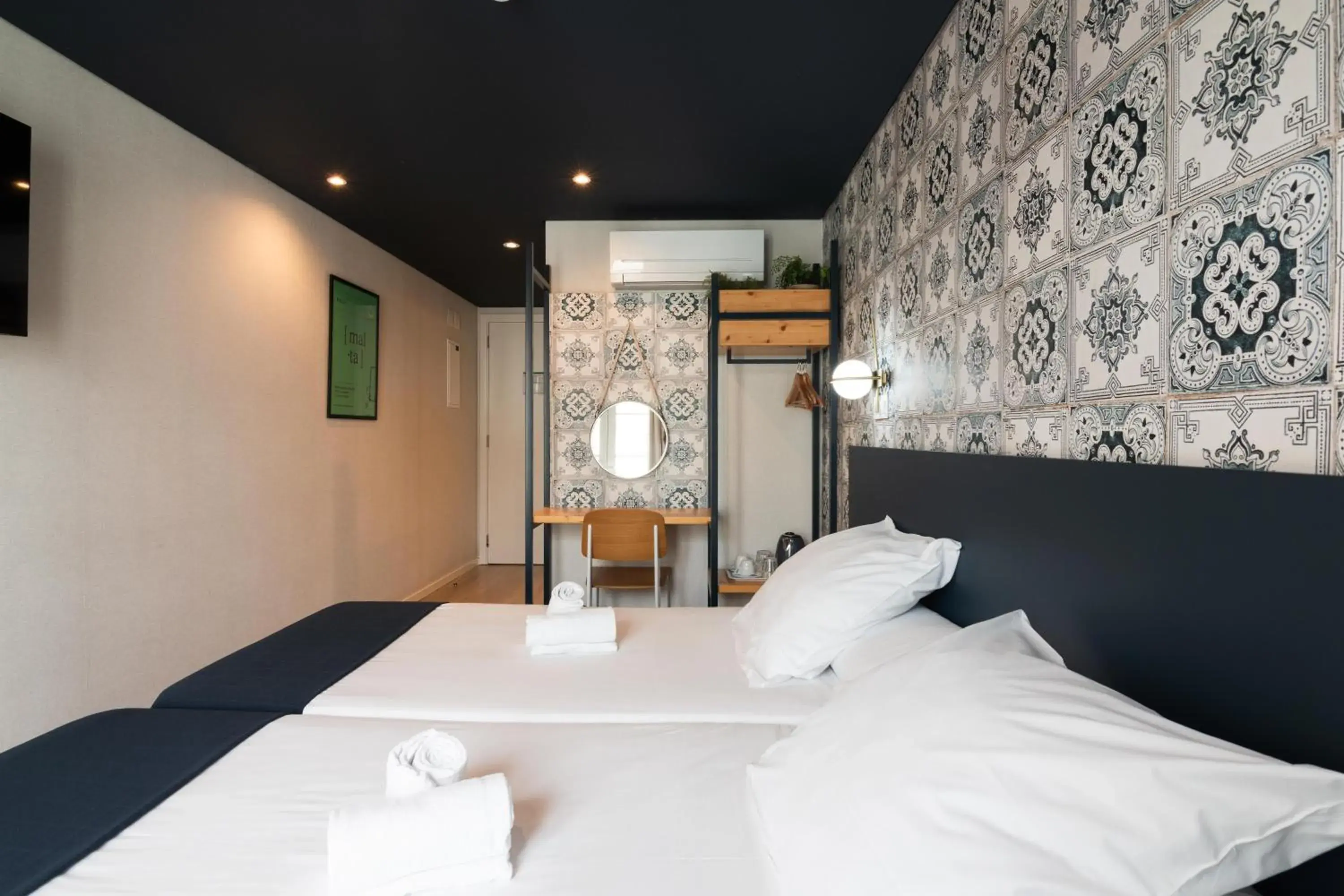 Standard Twin Room in The Central House Lisbon Baixa Standard Twin Room in The Central House Lisbon Baixa