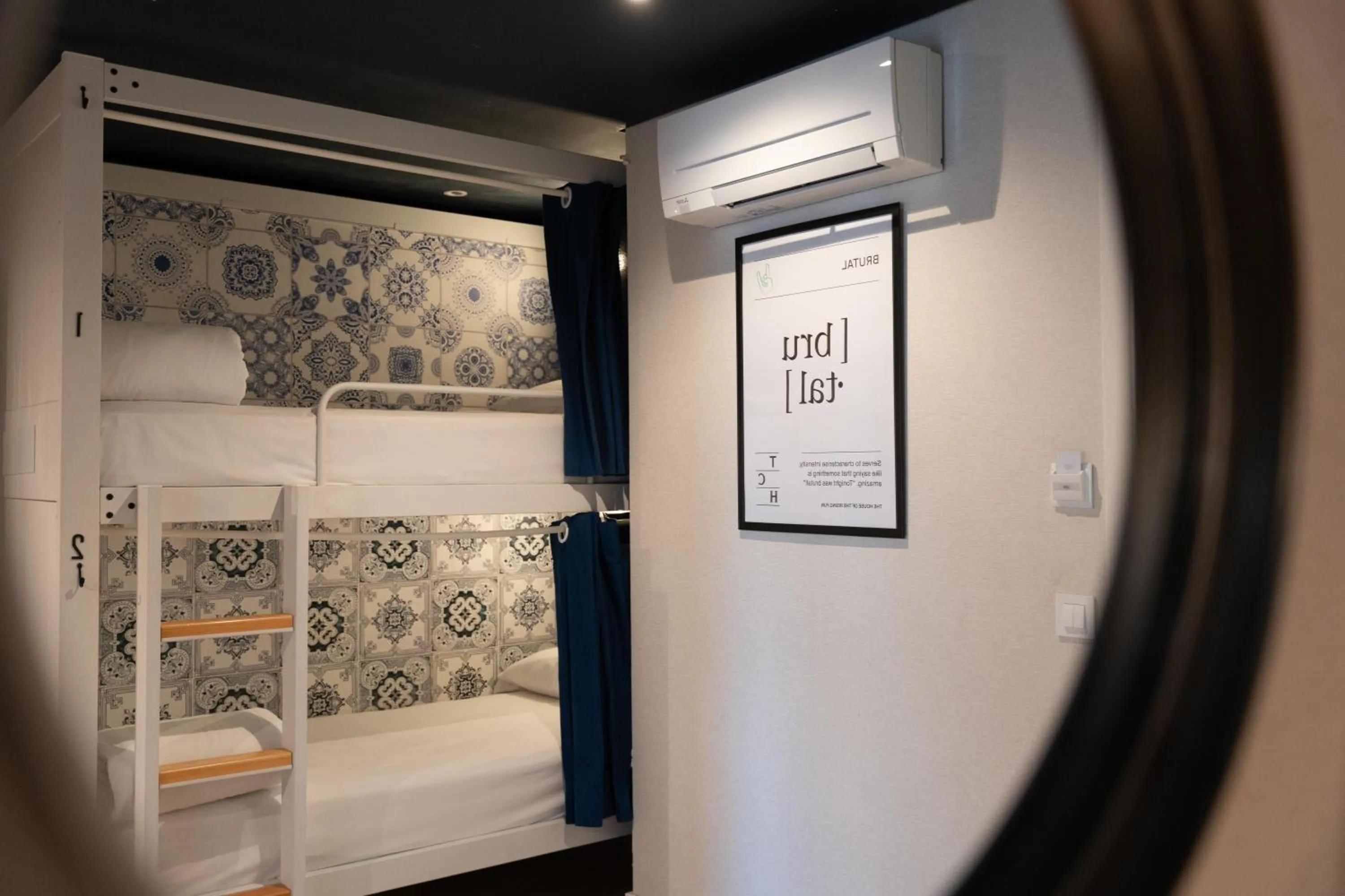 bunk bed in The Central House Lisbon Baixa