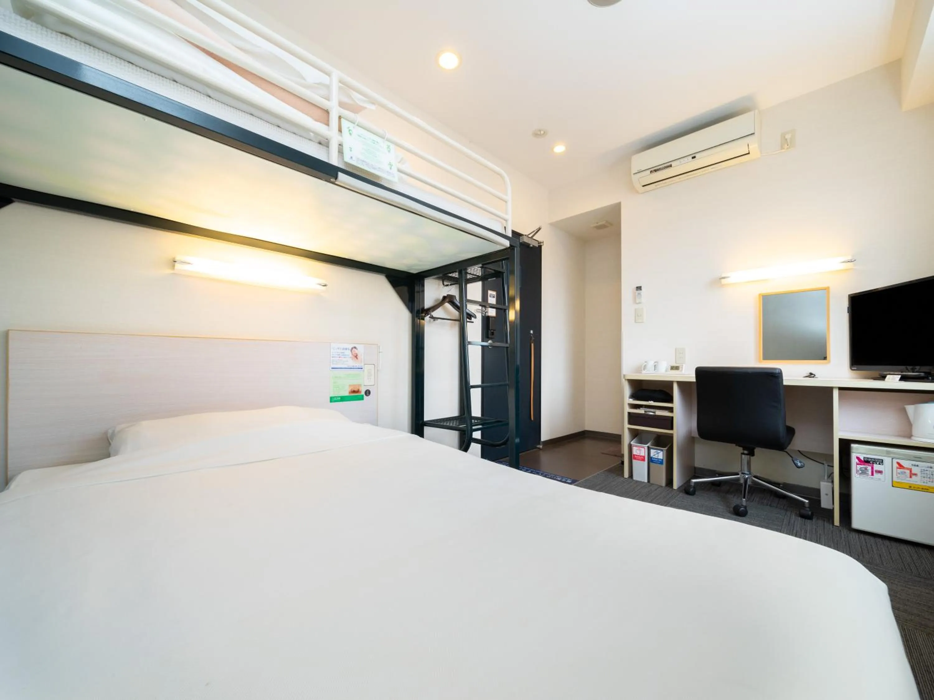 Bed in Super Hotel Tokyo Kameido