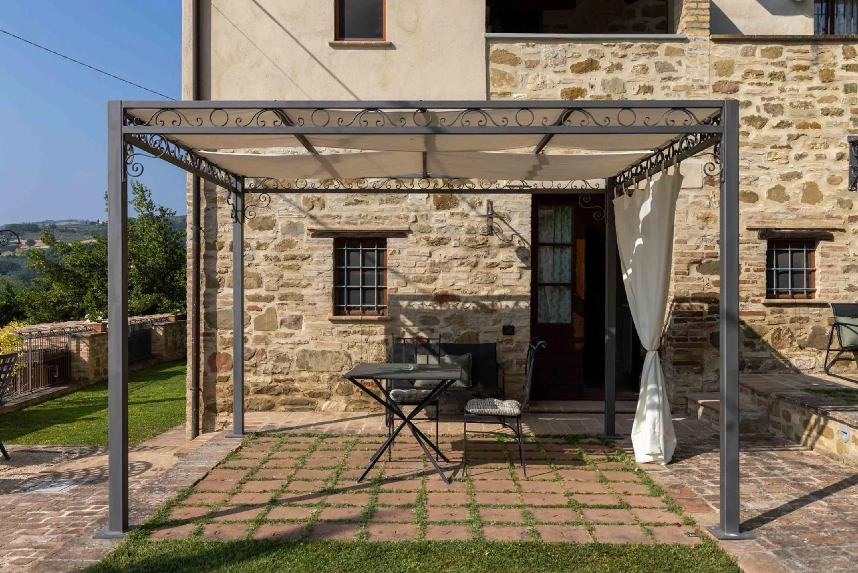 Patio in Agriturismo La Palazzetta di Assisi