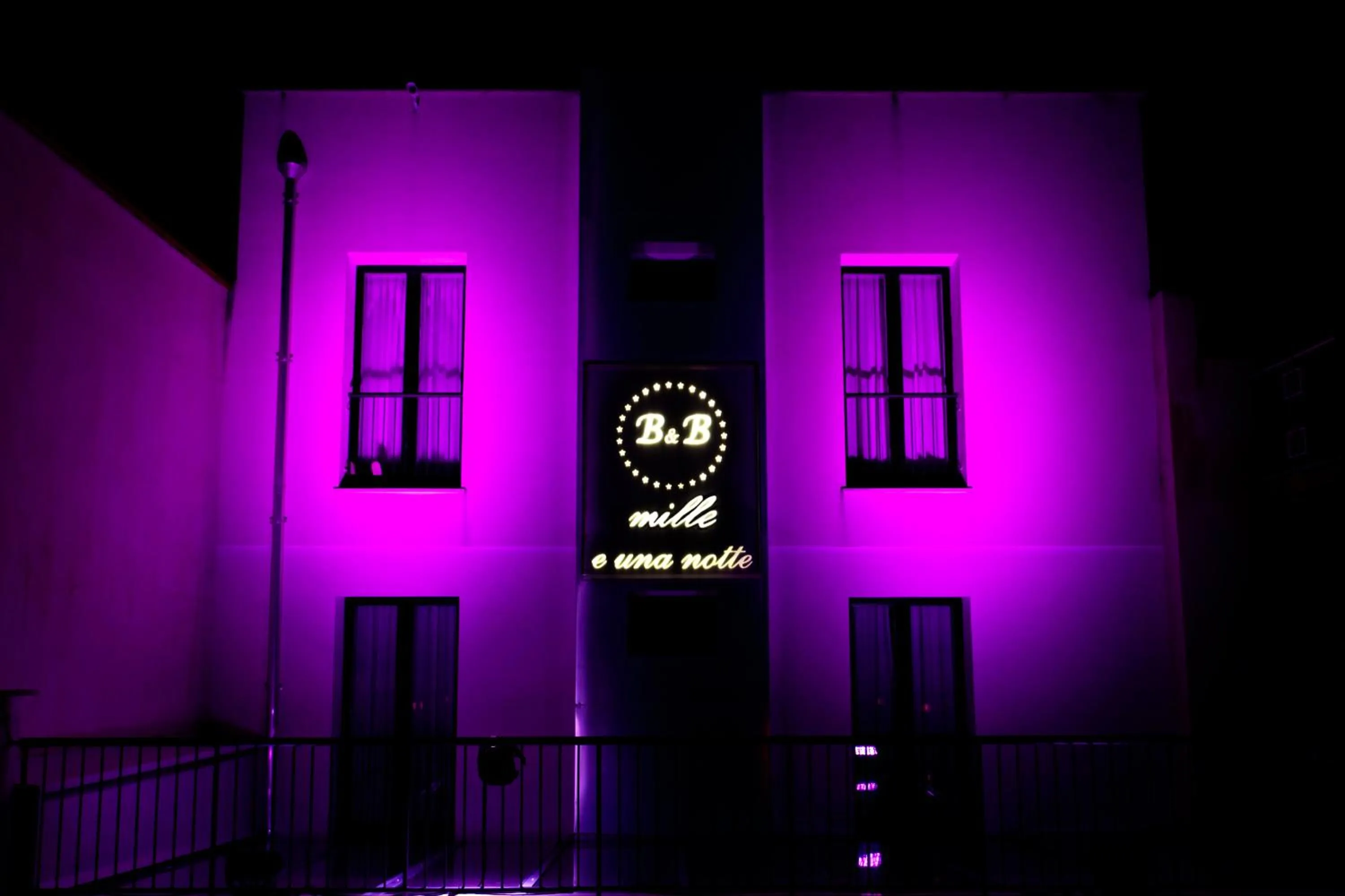 Facade/entrance in Mille e Una Notte