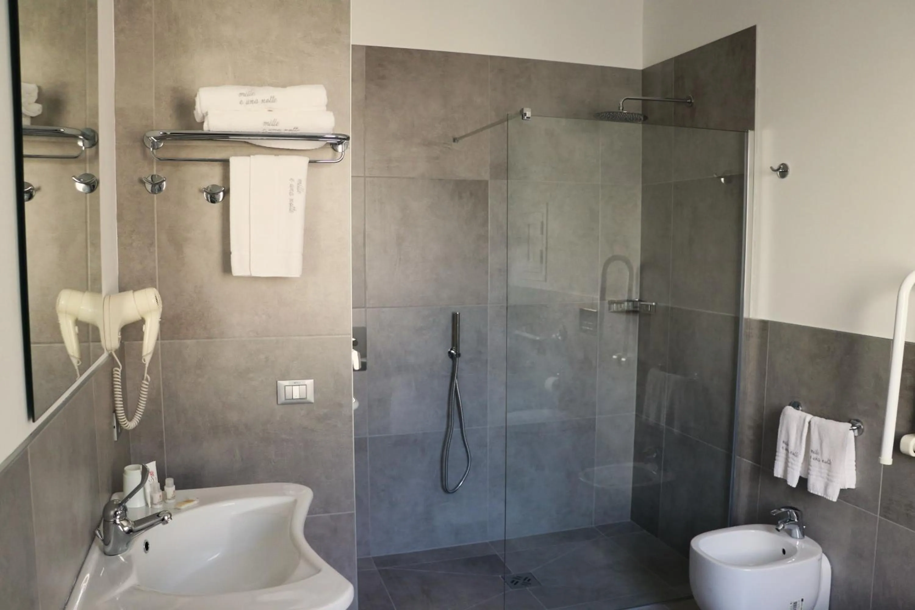 Bathroom in Mille e Una Notte