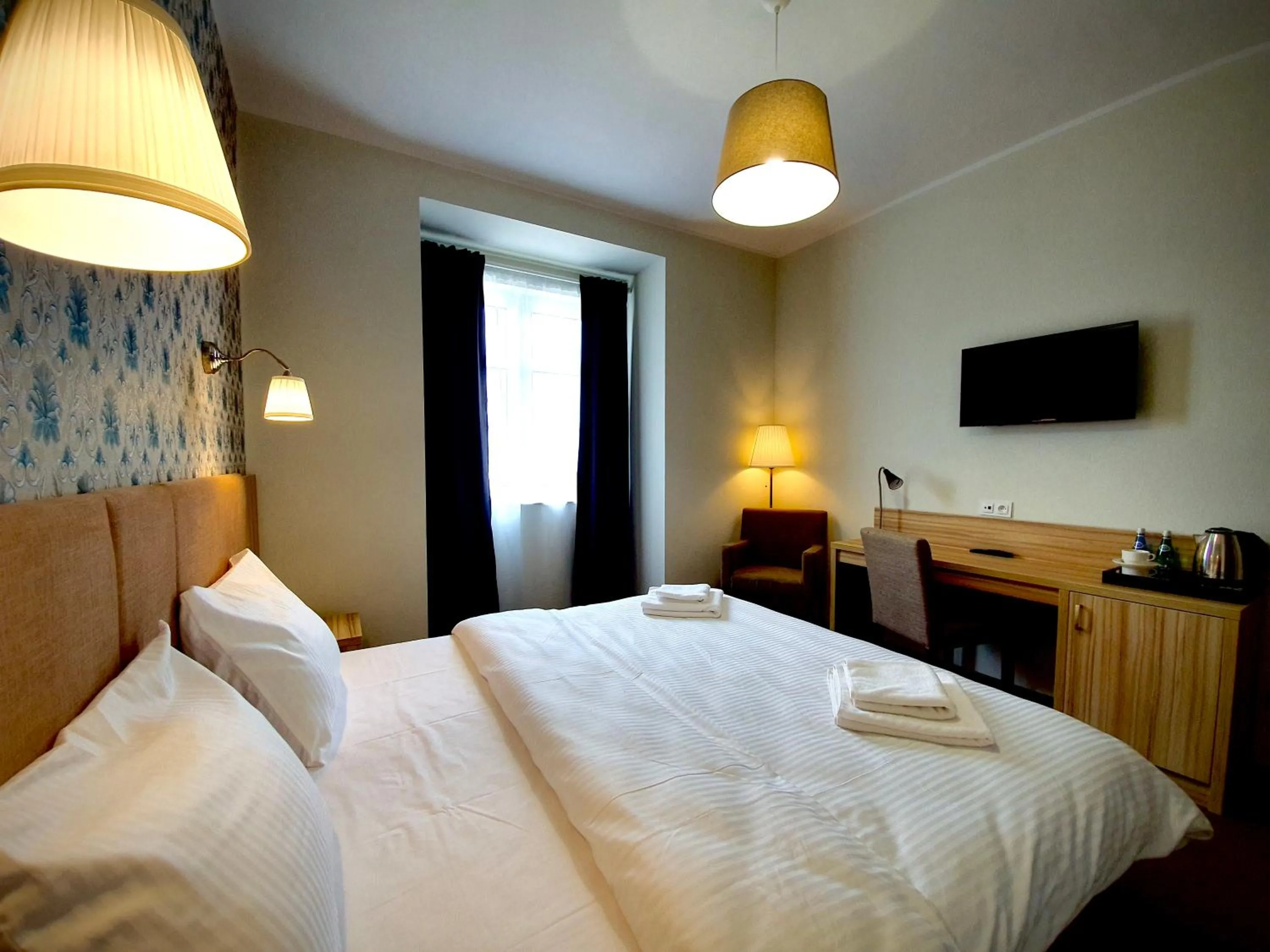 Photo of the whole room, Bed in Hotel Nadodrzański Dwór - Nowa Sól