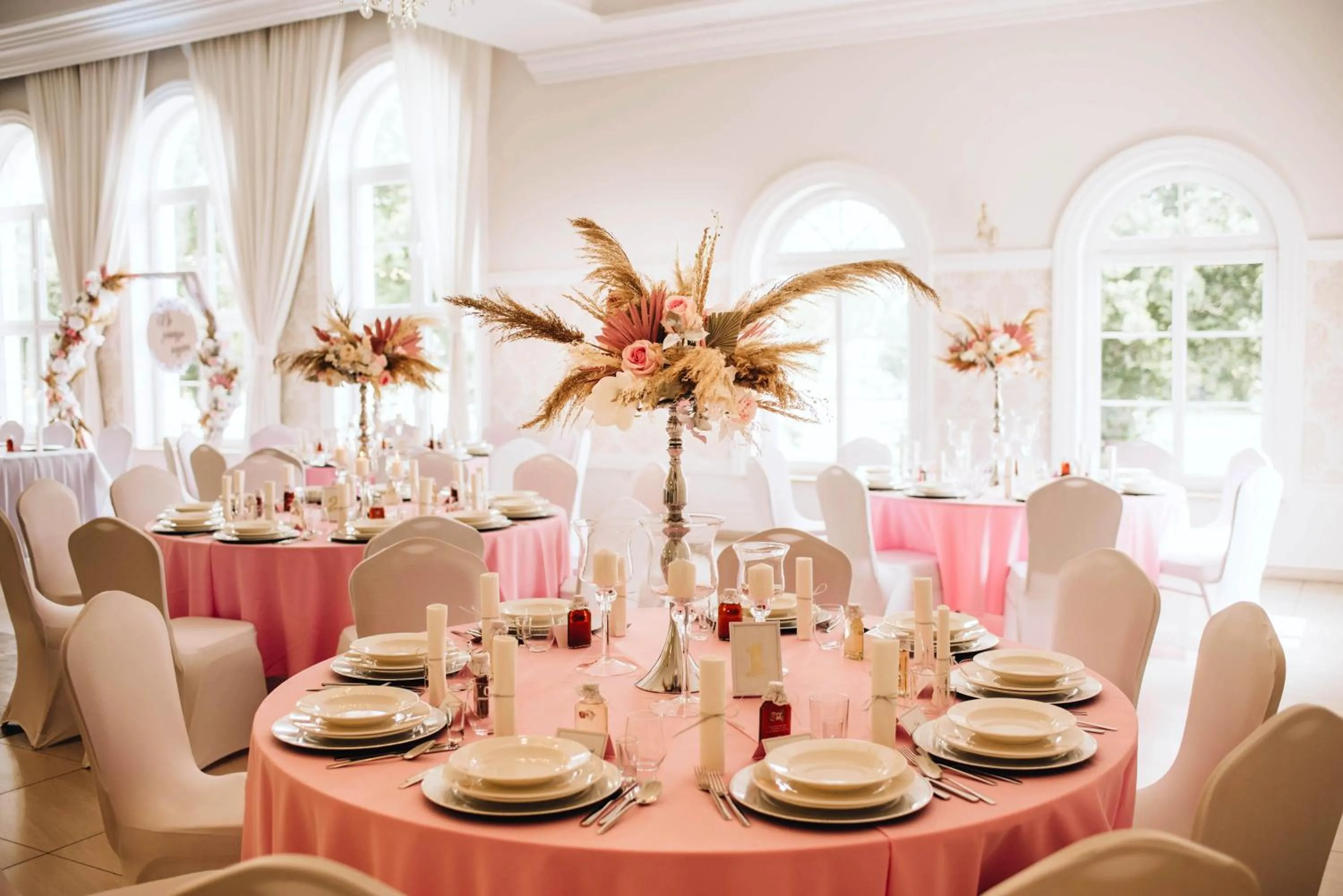 Restaurant/places to eat in Hotel Nadodrzański Dwór - Nowa Sól