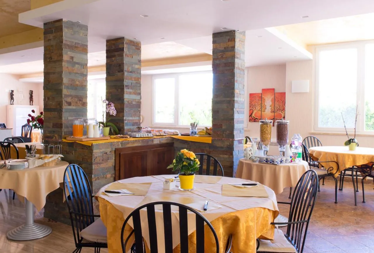 Restaurant/places to eat in Hotel Villa Aurora