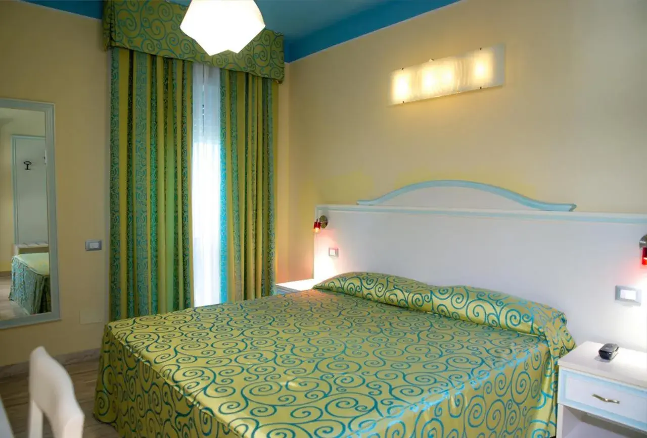 Classic Quadruple Room in Hotel Villa Aurora Classic Quadruple Room in Hotel Villa Aurora