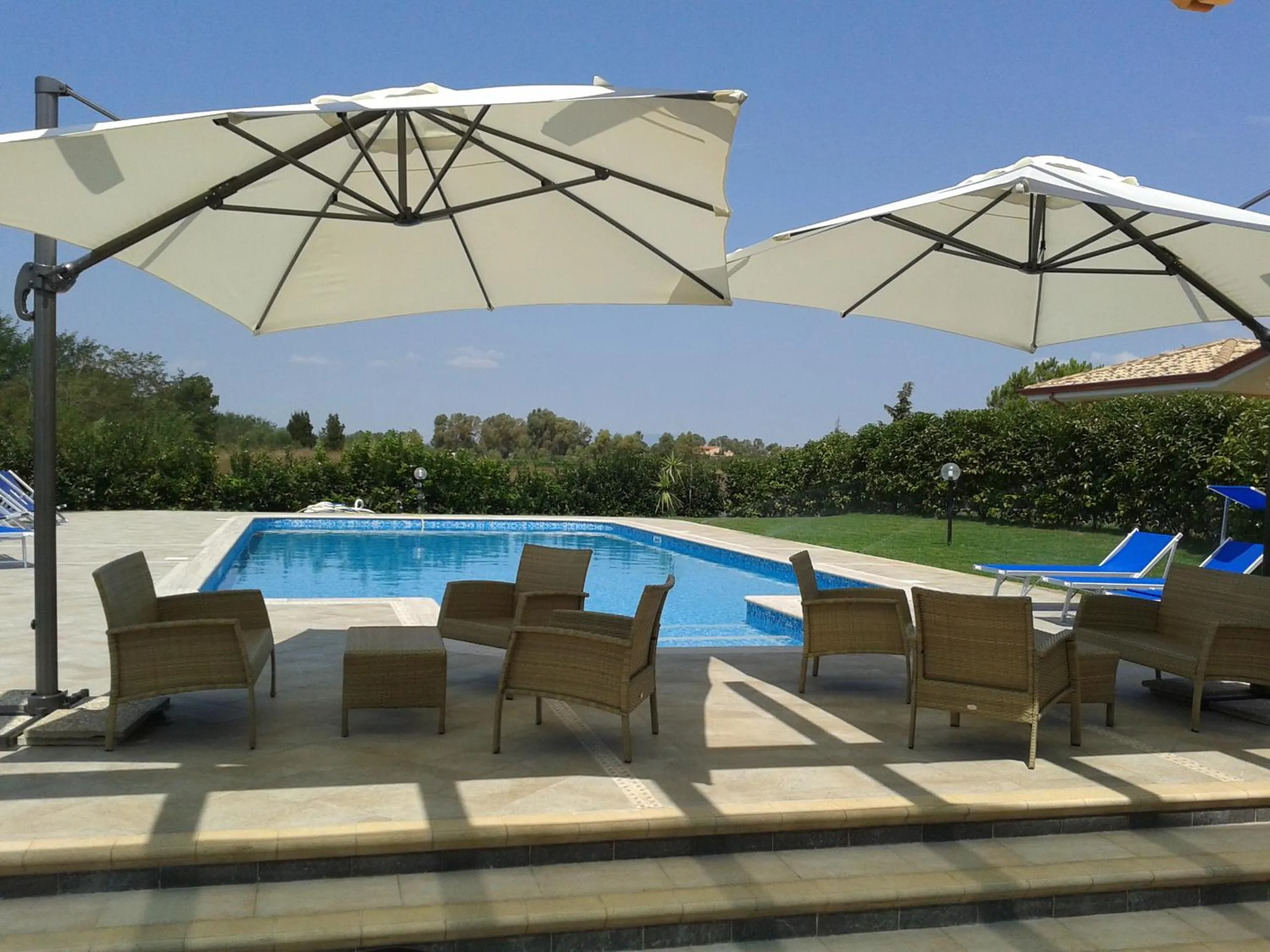 Pool view in Hotel Villa Aurora