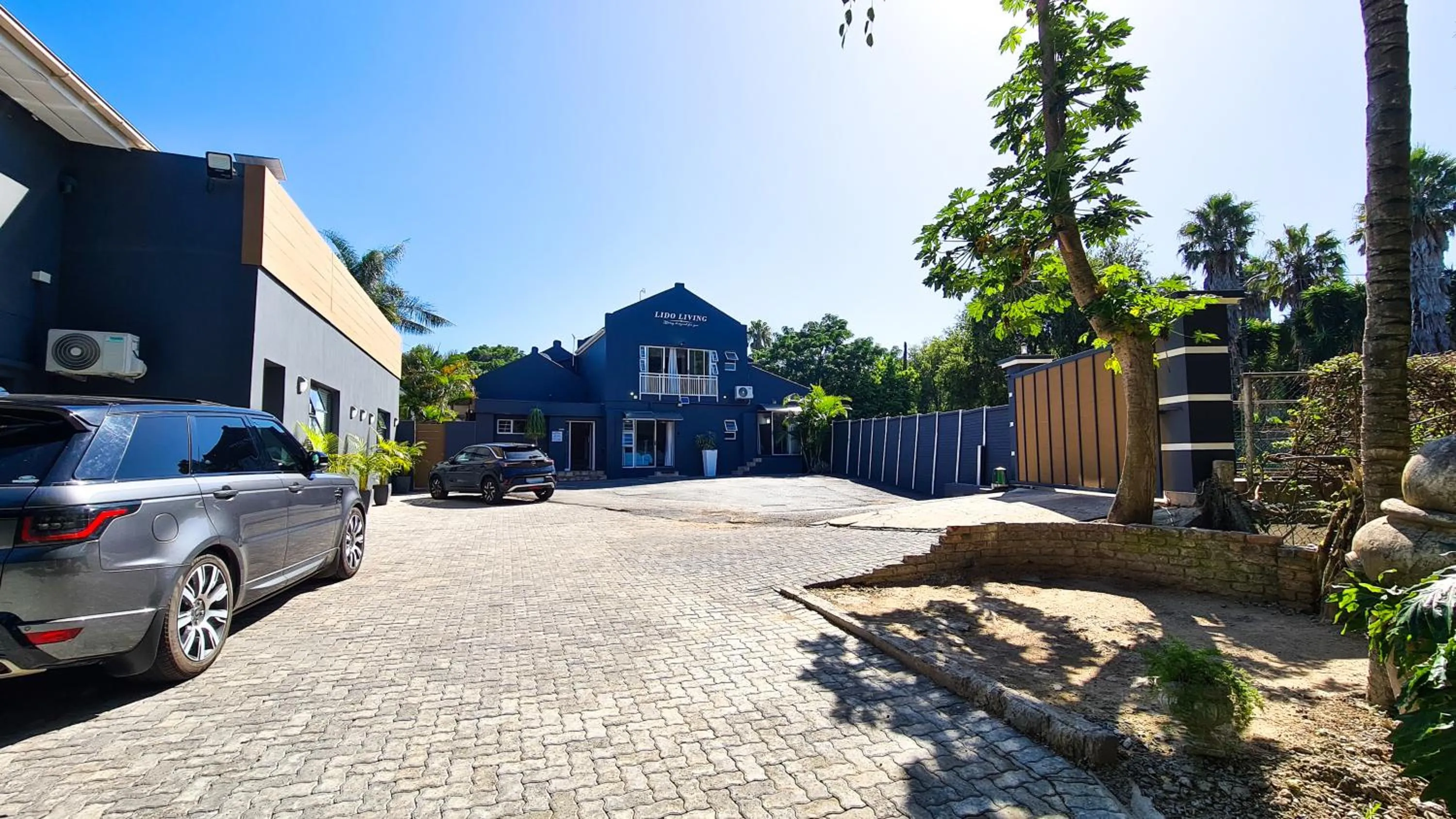 Parking in Lido Living