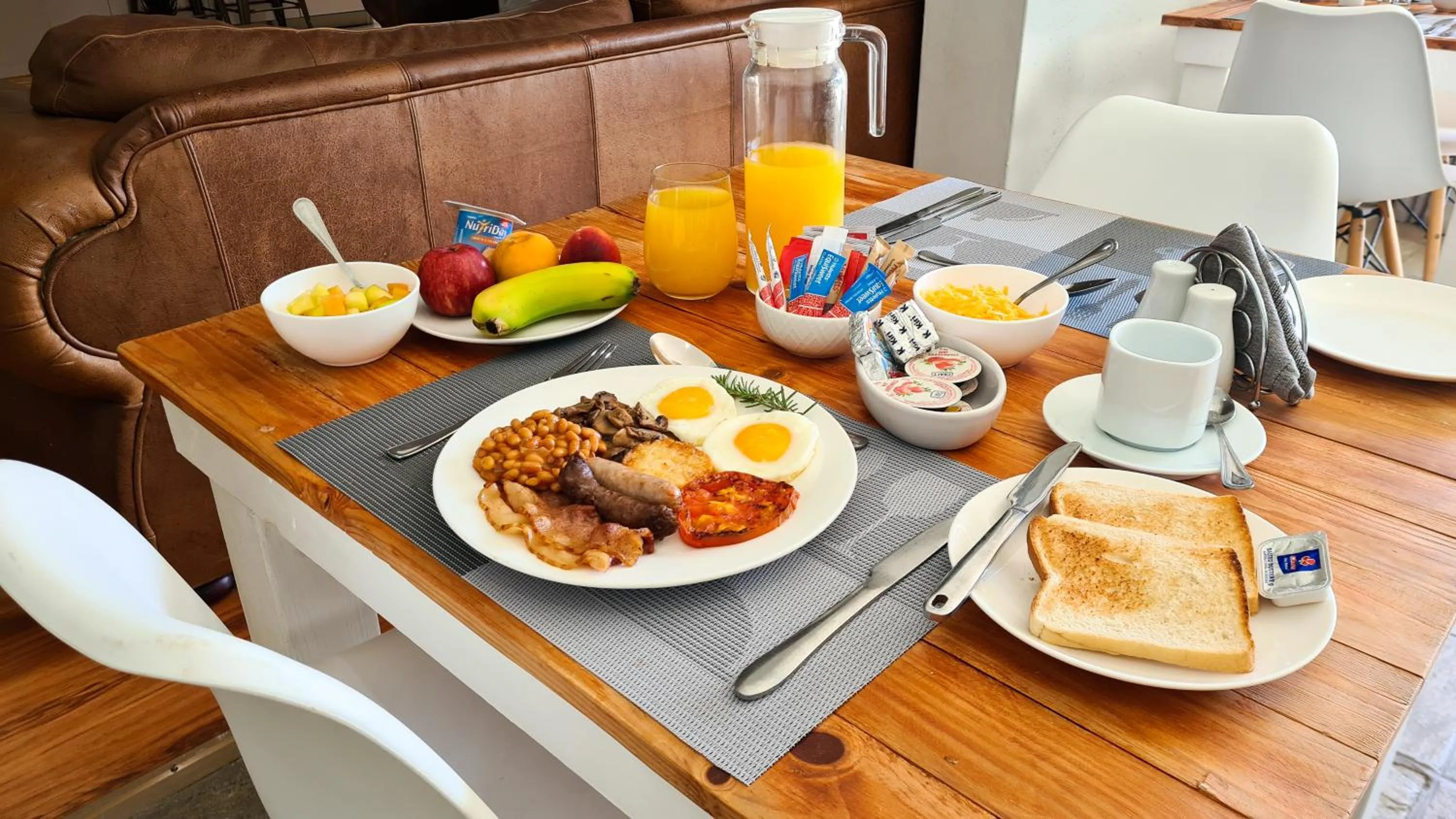 Breakfast in Lido Living